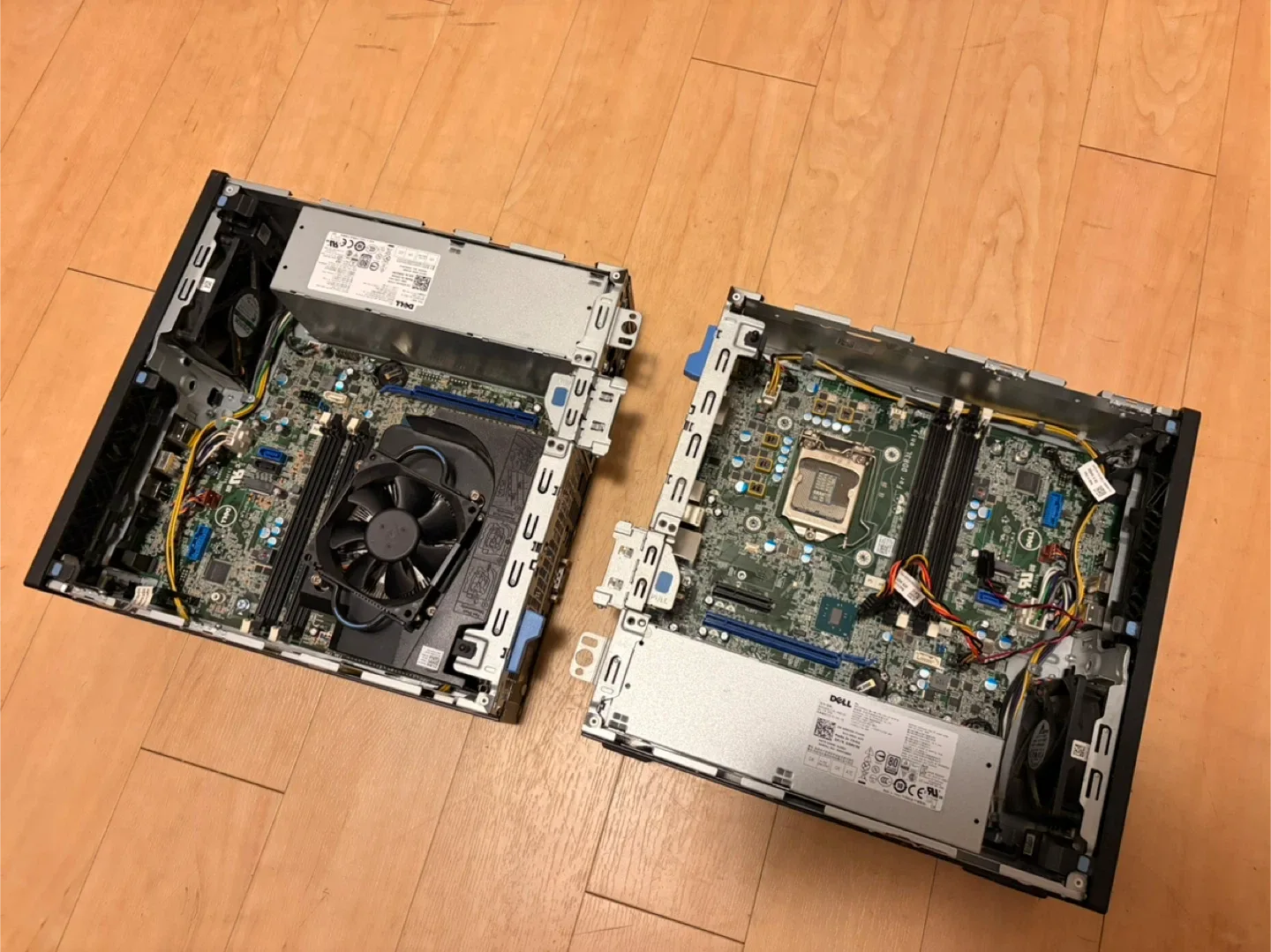 Dell OptiPlex 7040 Desktops - Set of Two image indicator(3)