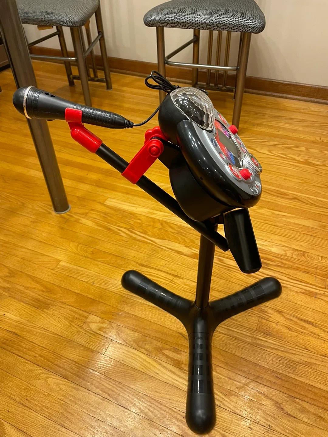 VTech Kidi SuperStar Lightshow Karaoke Machine image indicator(4)