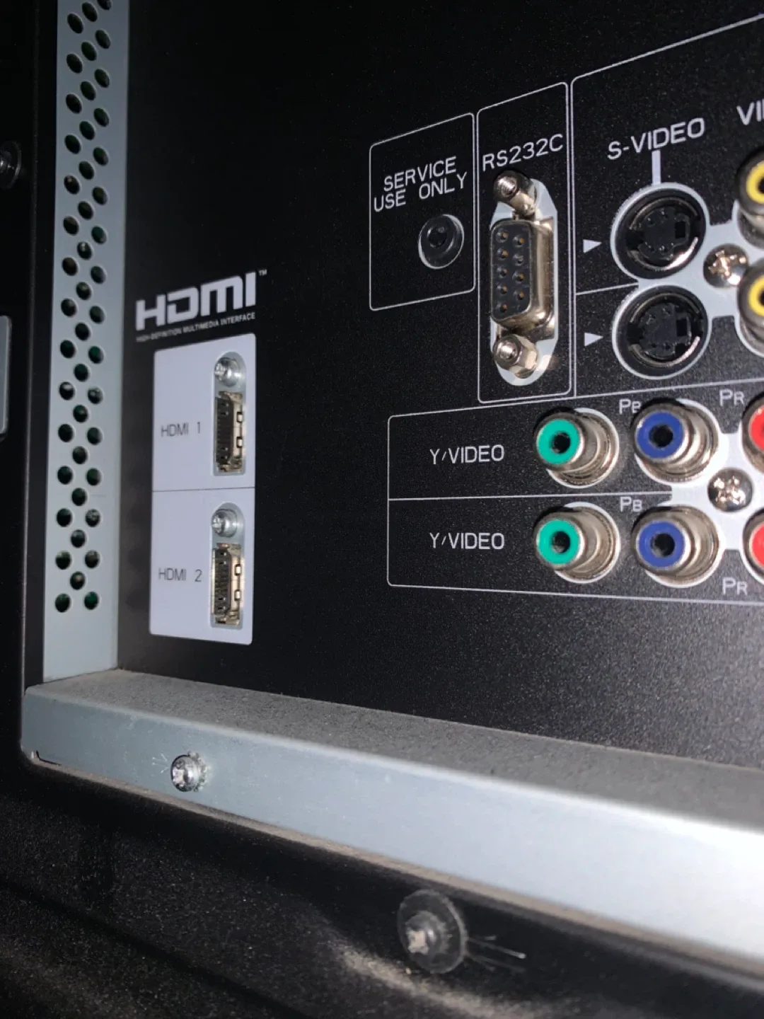 Hitachi 42” Plasma TV image indicator(4)