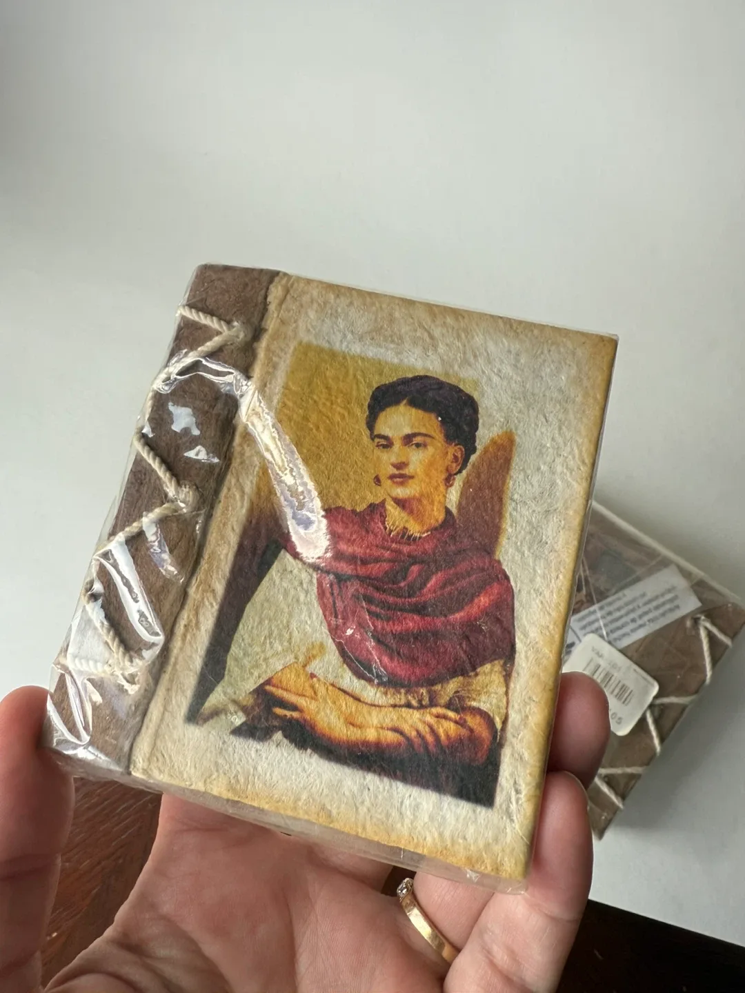 BNIB x2 Frida Kahlo mini notebooks image indicator(3)