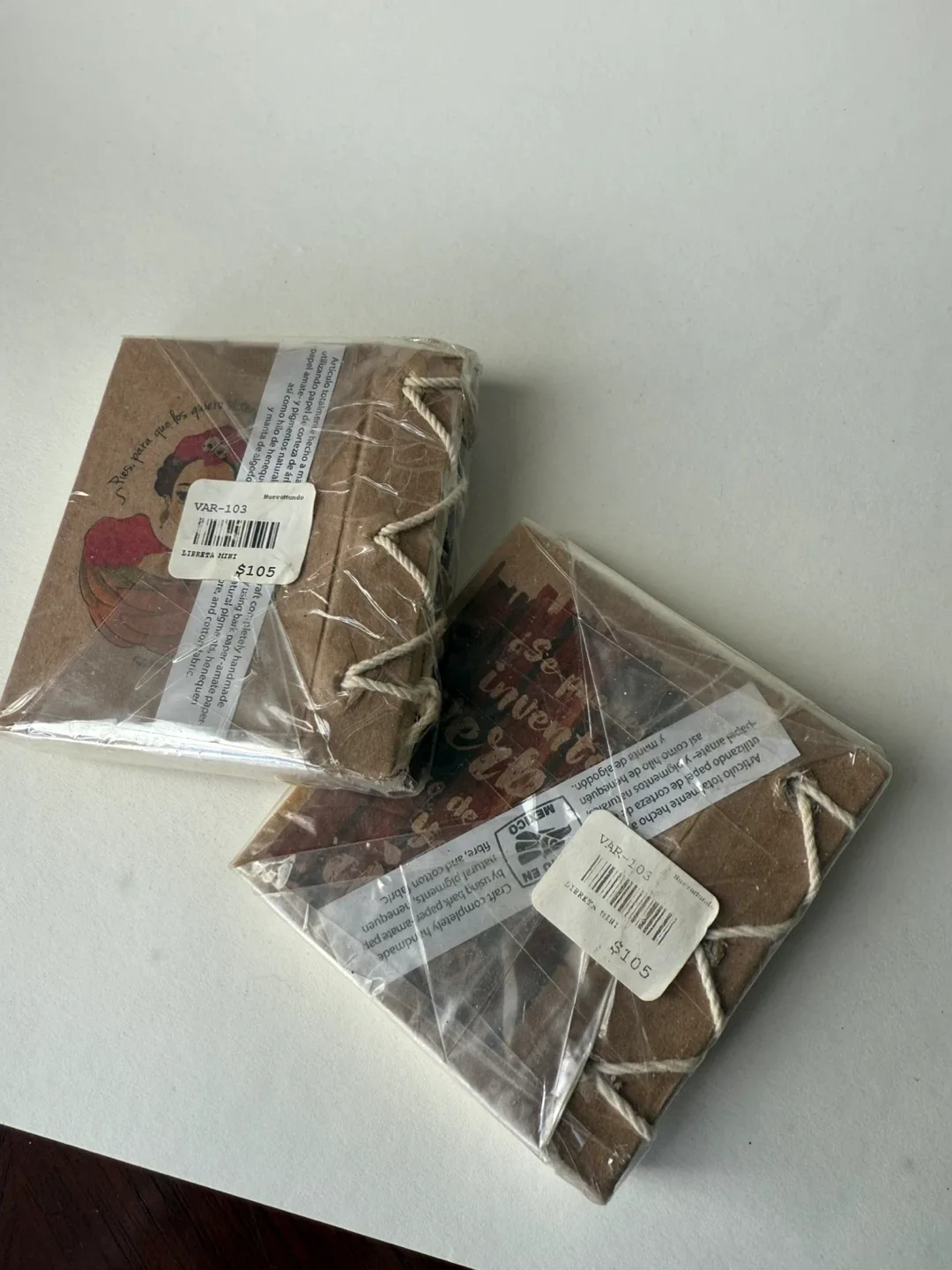 BNIB x2 Frida Kahlo mini notebooks image indicator(4)