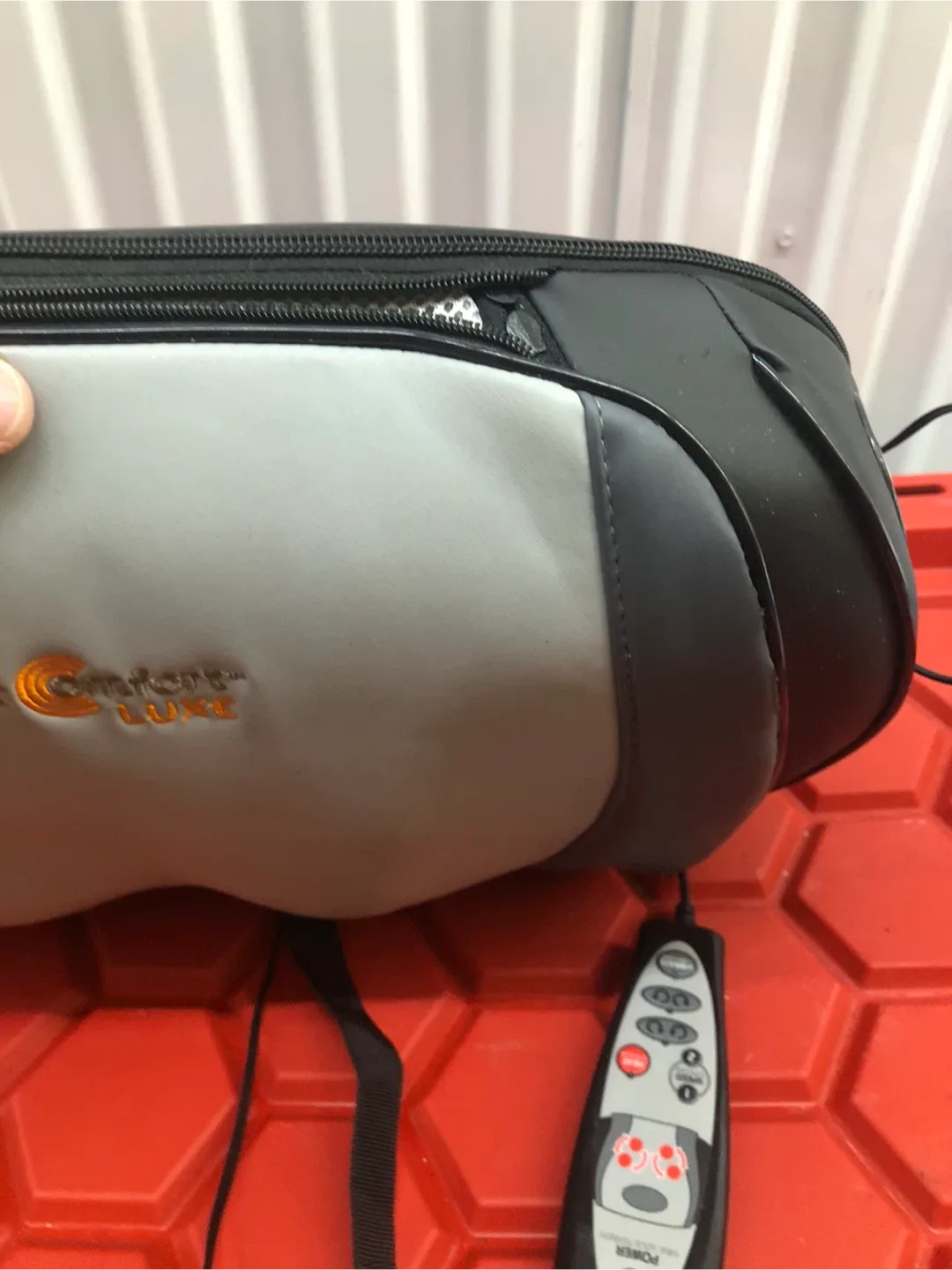 Sonic Comfort Luxe Massager (back and shoulder) image indicator(2)