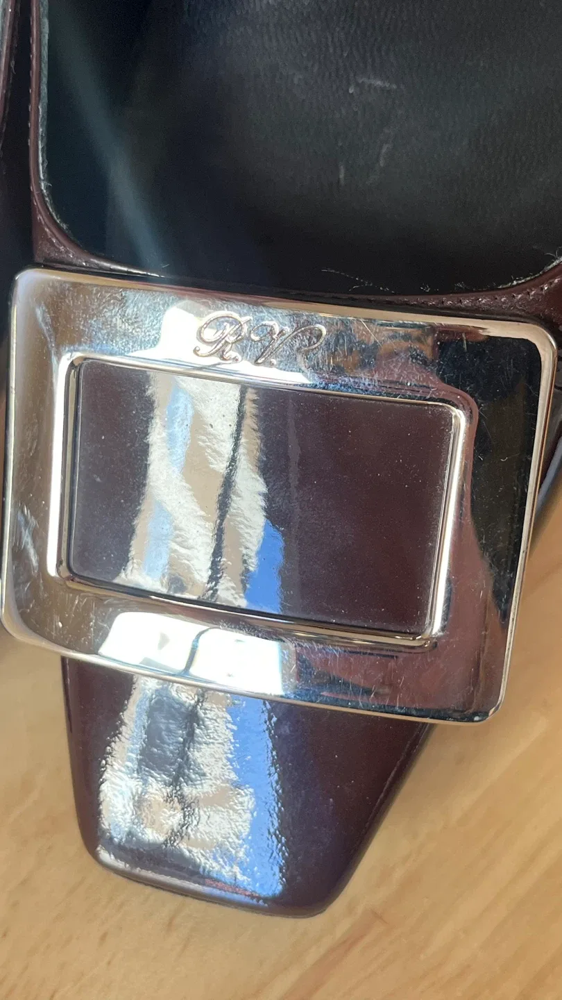 Roger Vivier image indicator(6)