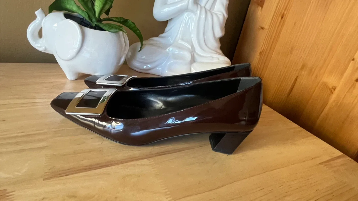 Roger Vivier image indicator(9)