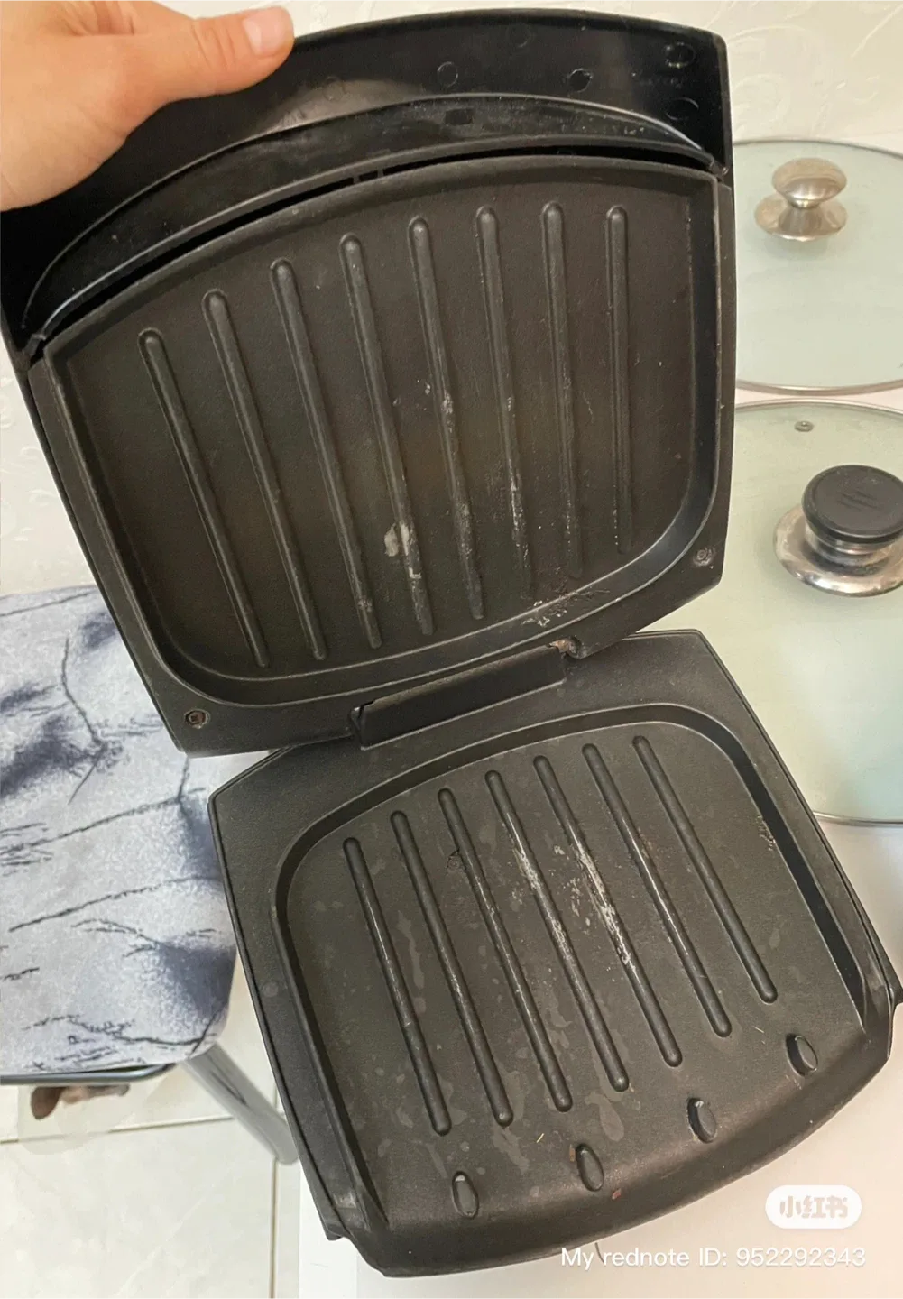 Assorted pan pots and lids image indicator(5)