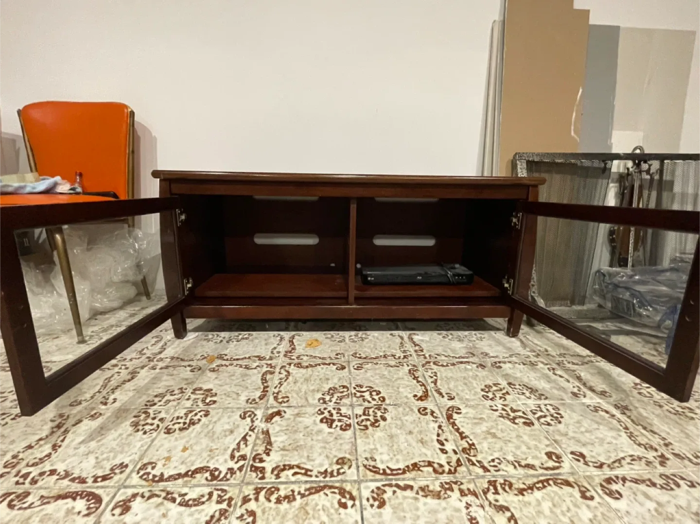 Wooden TV Stand image indicator(2)