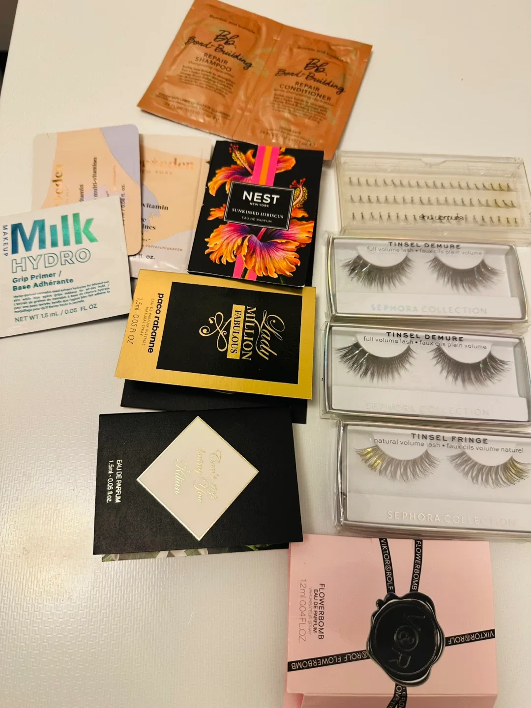 Mixed Samples: Perfume, Lashes, Shampoo $20 image indicator(2)