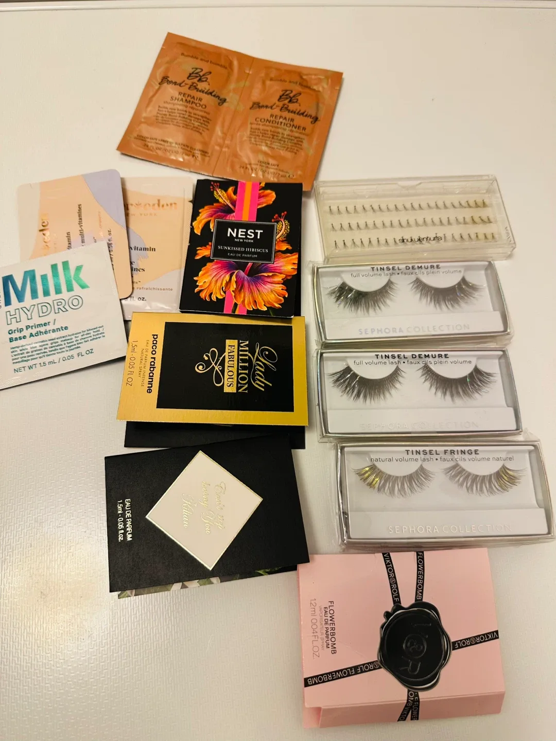 Mixed Samples: Perfume, Lashes, Shampoo $20