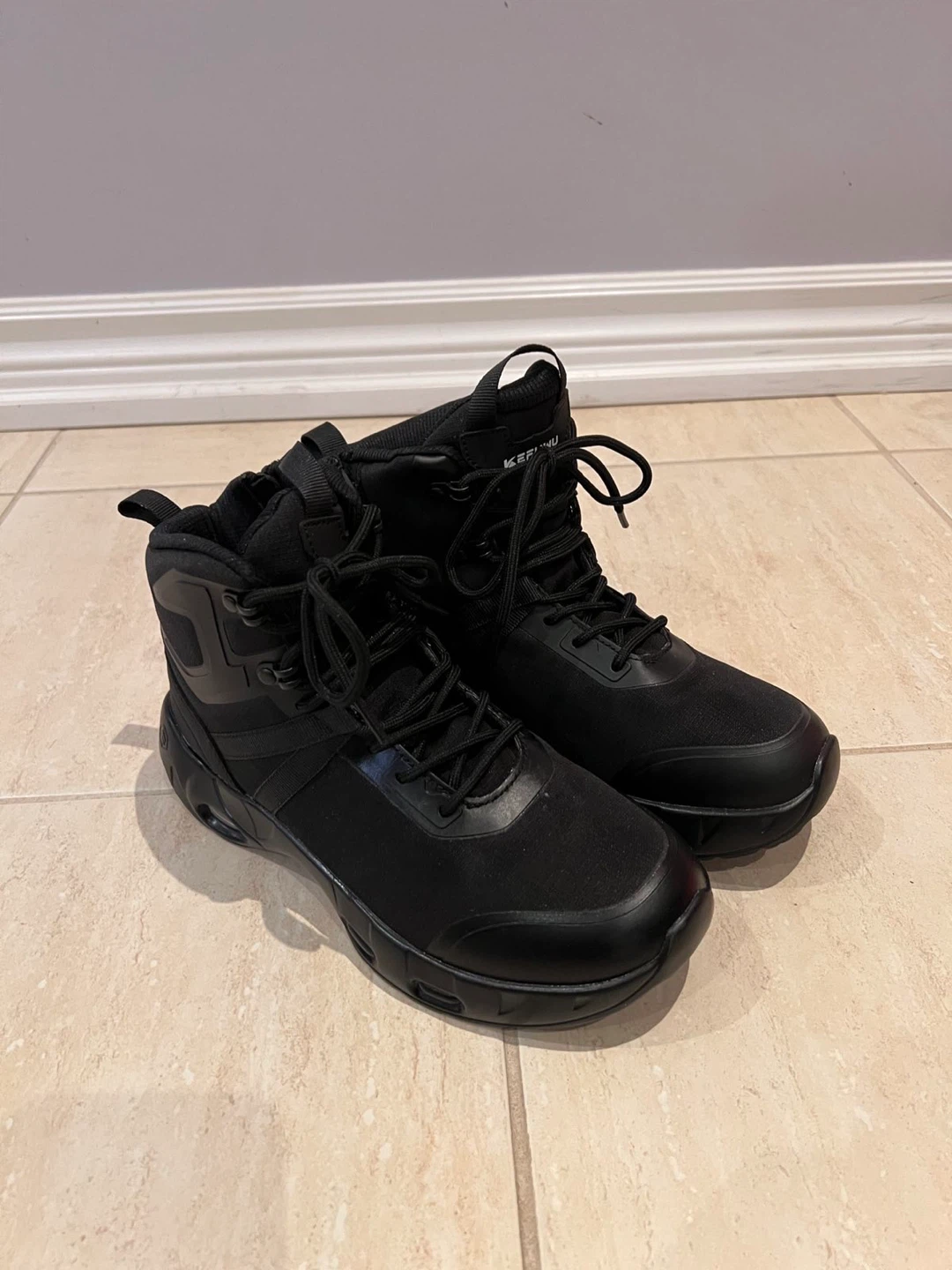 KEFUWU Black Hiking Boots - Size 9.5