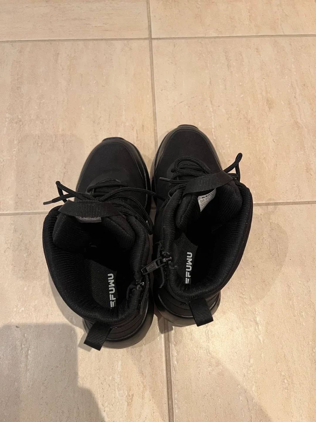 KEFUWU Black Hiking Boots - Size 9.5 image indicator(4)