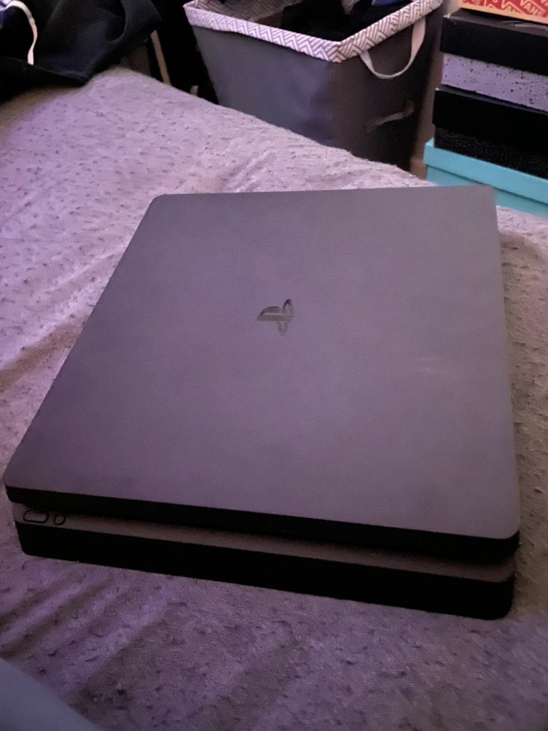 PlayStation 4 (PS4)