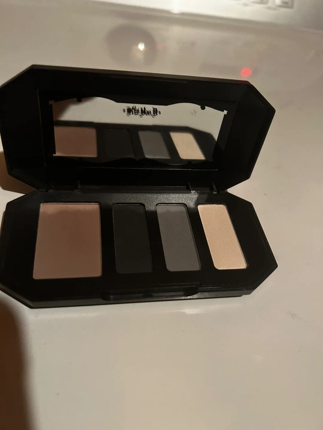 Kat Von D Shade+Light Eye  Quad - Smoke
