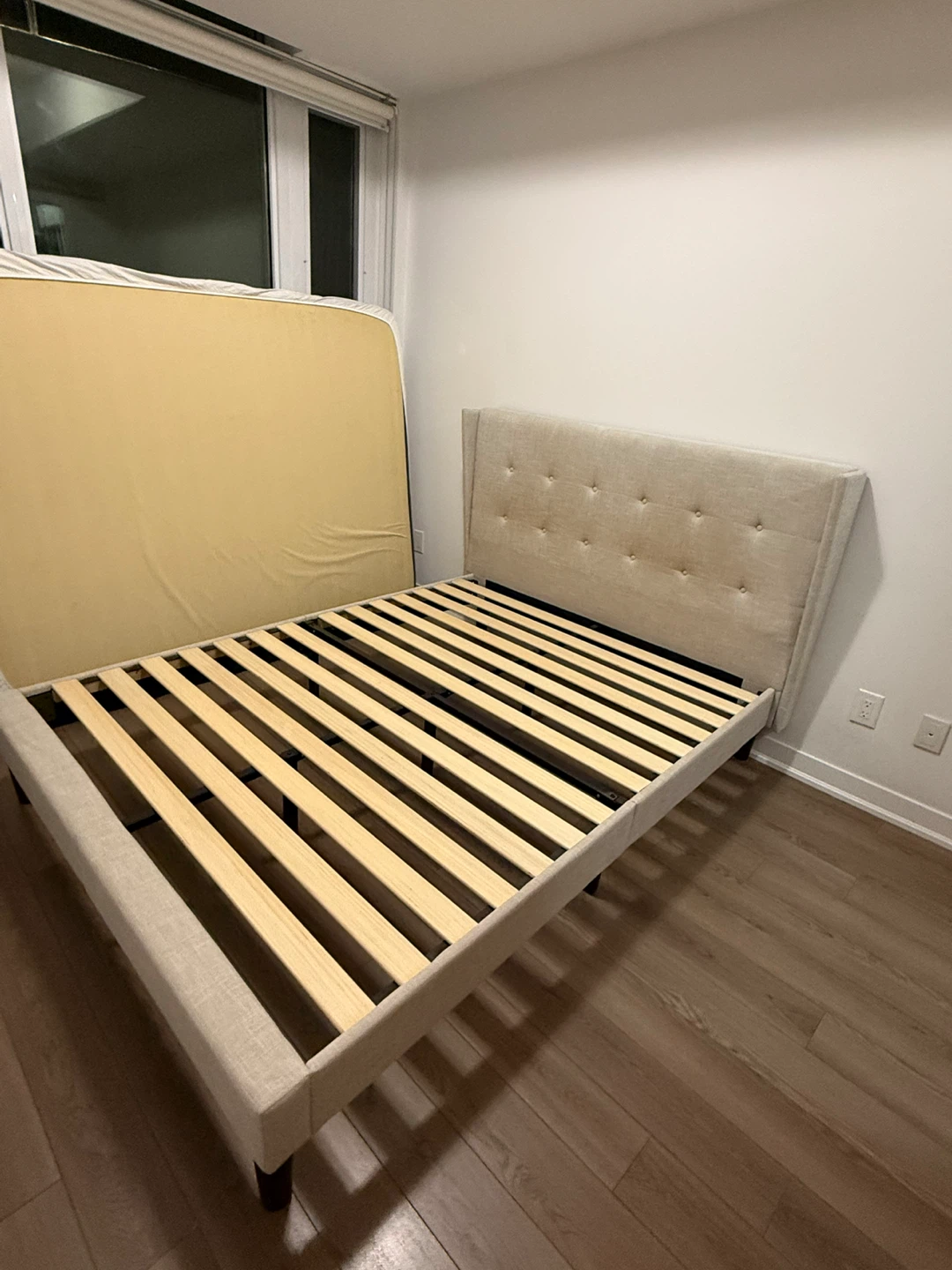 Linen Upholstered Platform Bed Frame (Queen) - photo 4