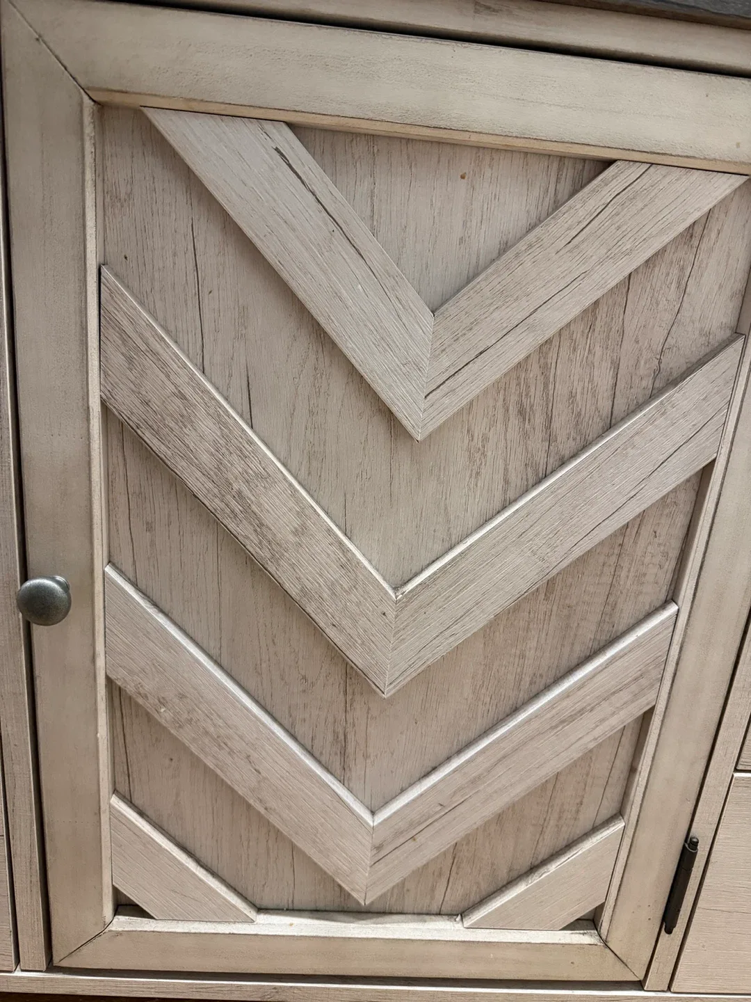 Wood Grain Dresser with Drawers image indicator(2)