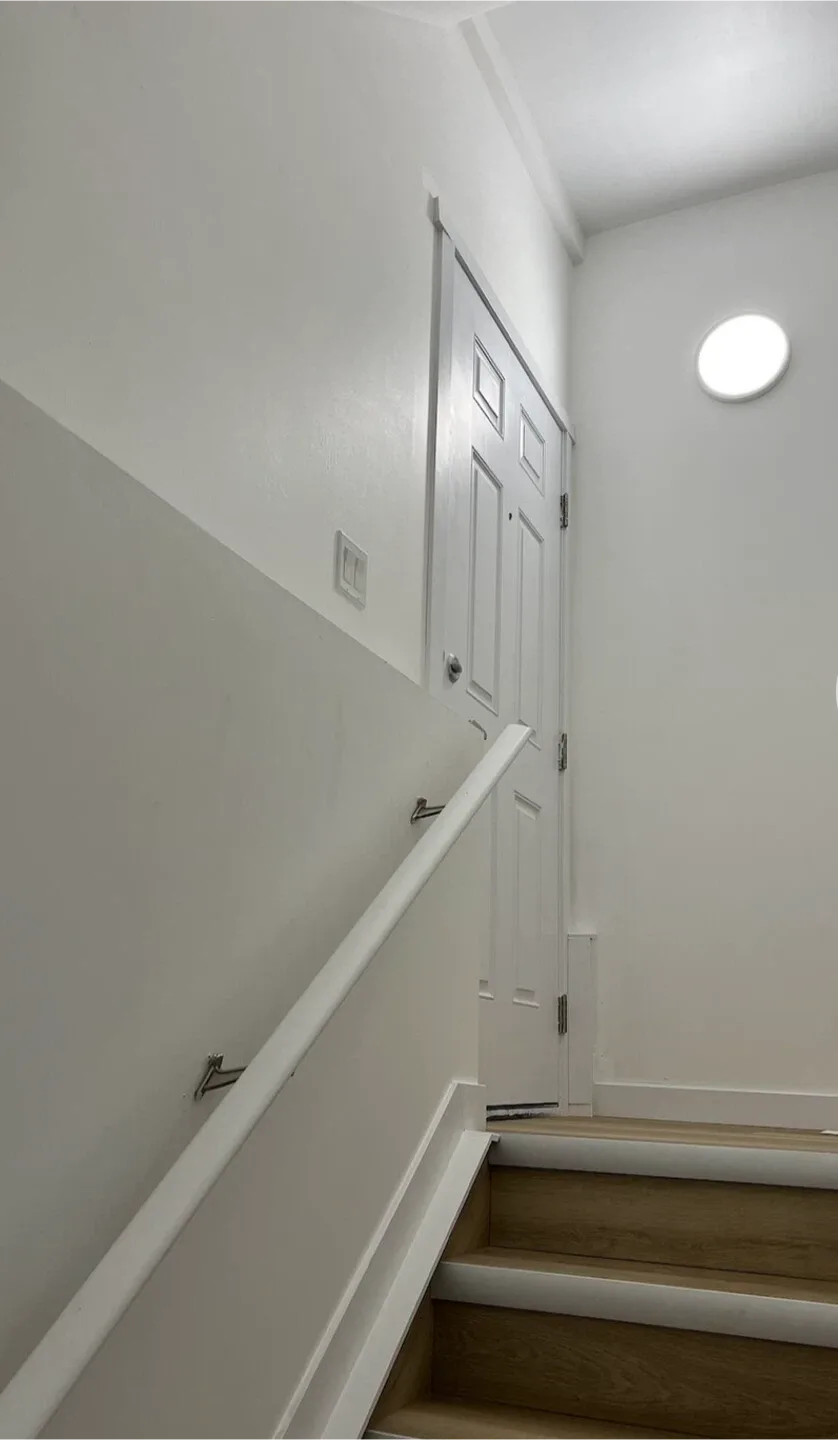 Rental -2 room basement unit image indicator(2)