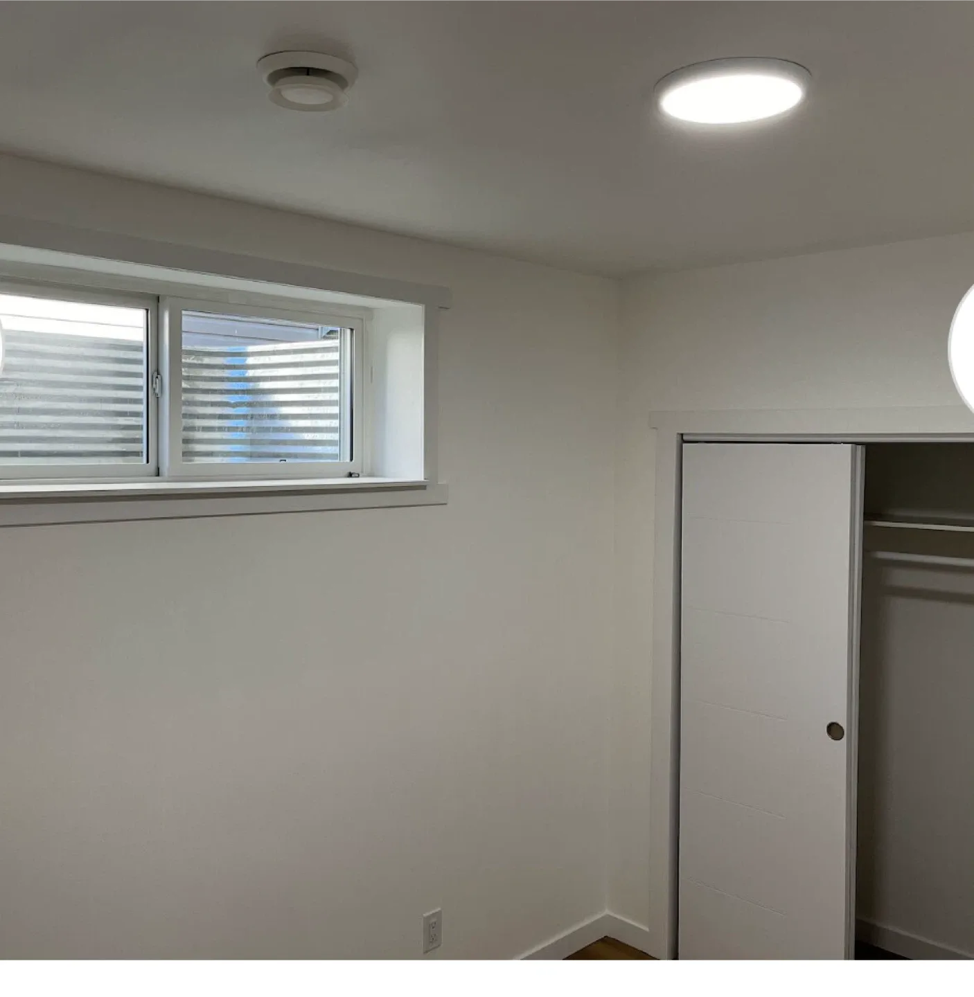 Rental -2 room basement unit image indicator(5)