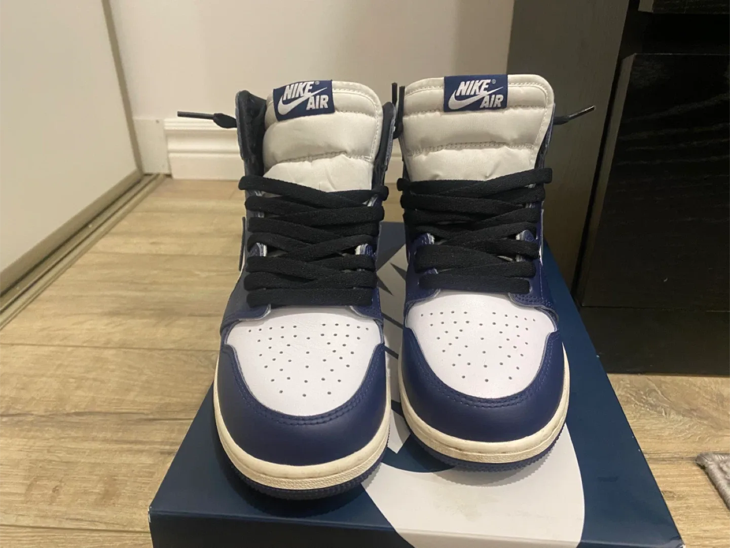 Nike Air Jordan 1 High OG, Size 6Y