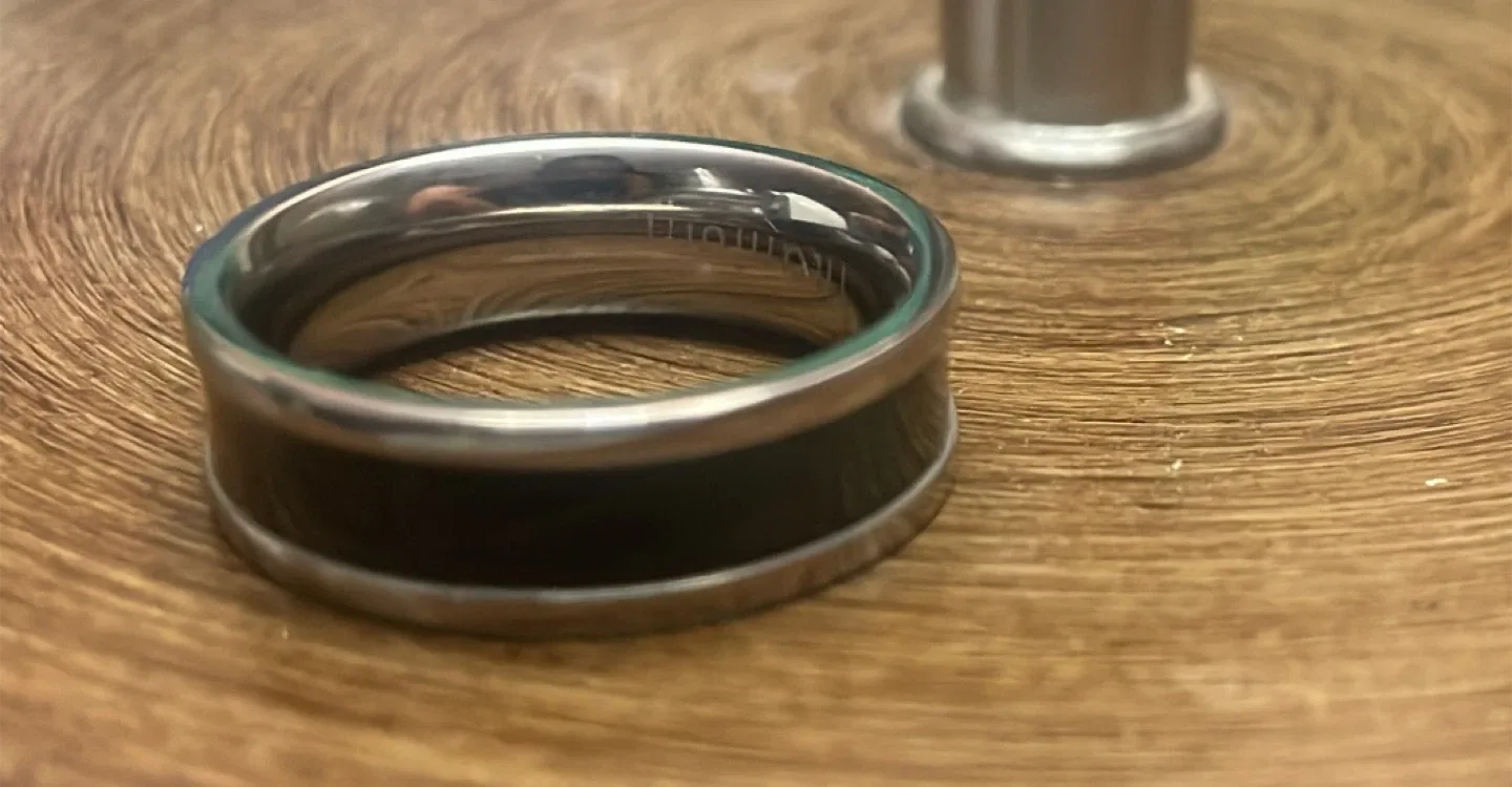 Unisex imitation Silver Ring with black band