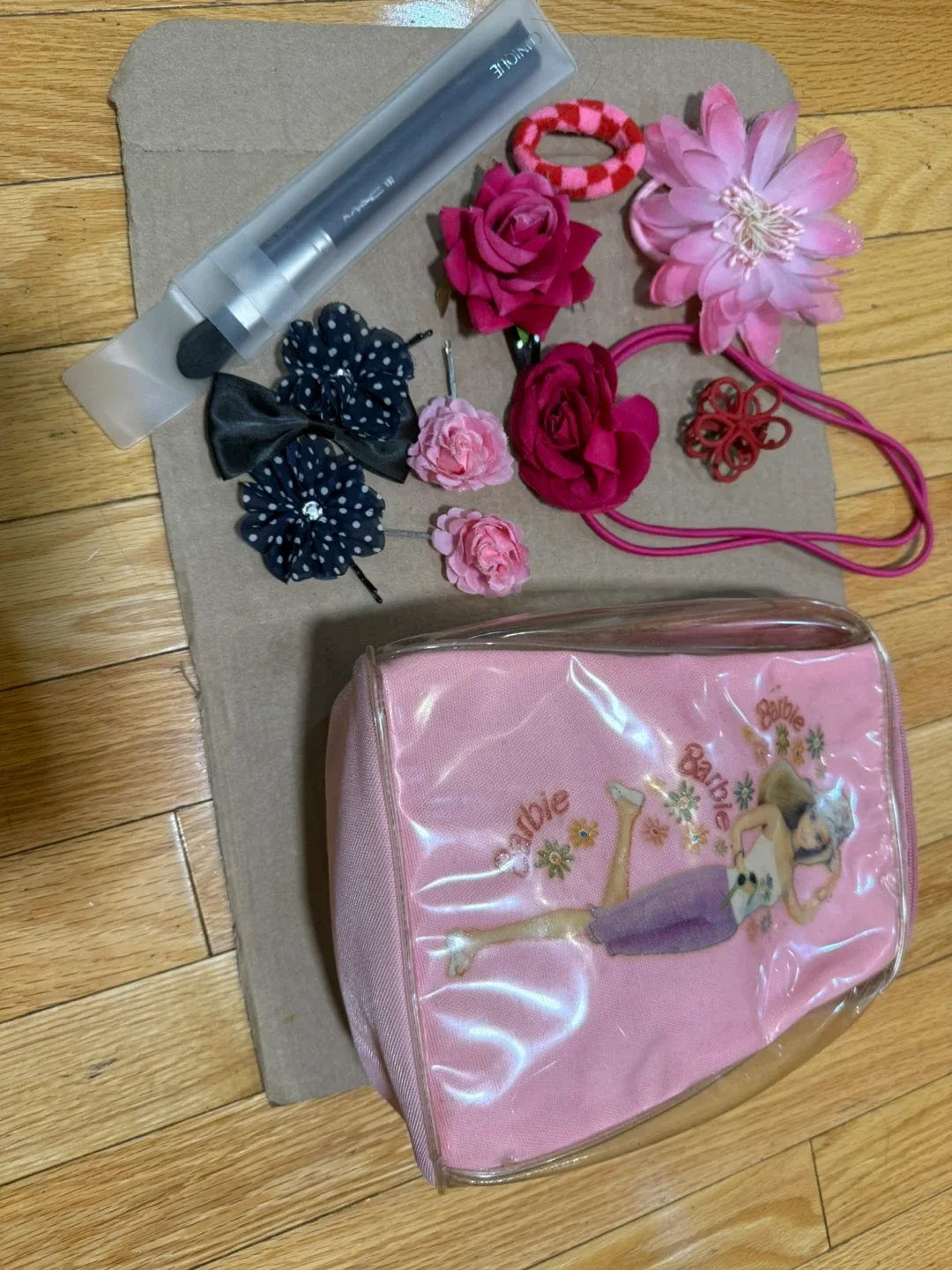 Barbie Cosmetic Bag & Accessories