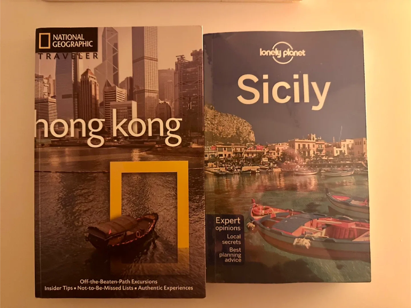 Travel Guides: Hong Kong & Lonely Planet Sicily