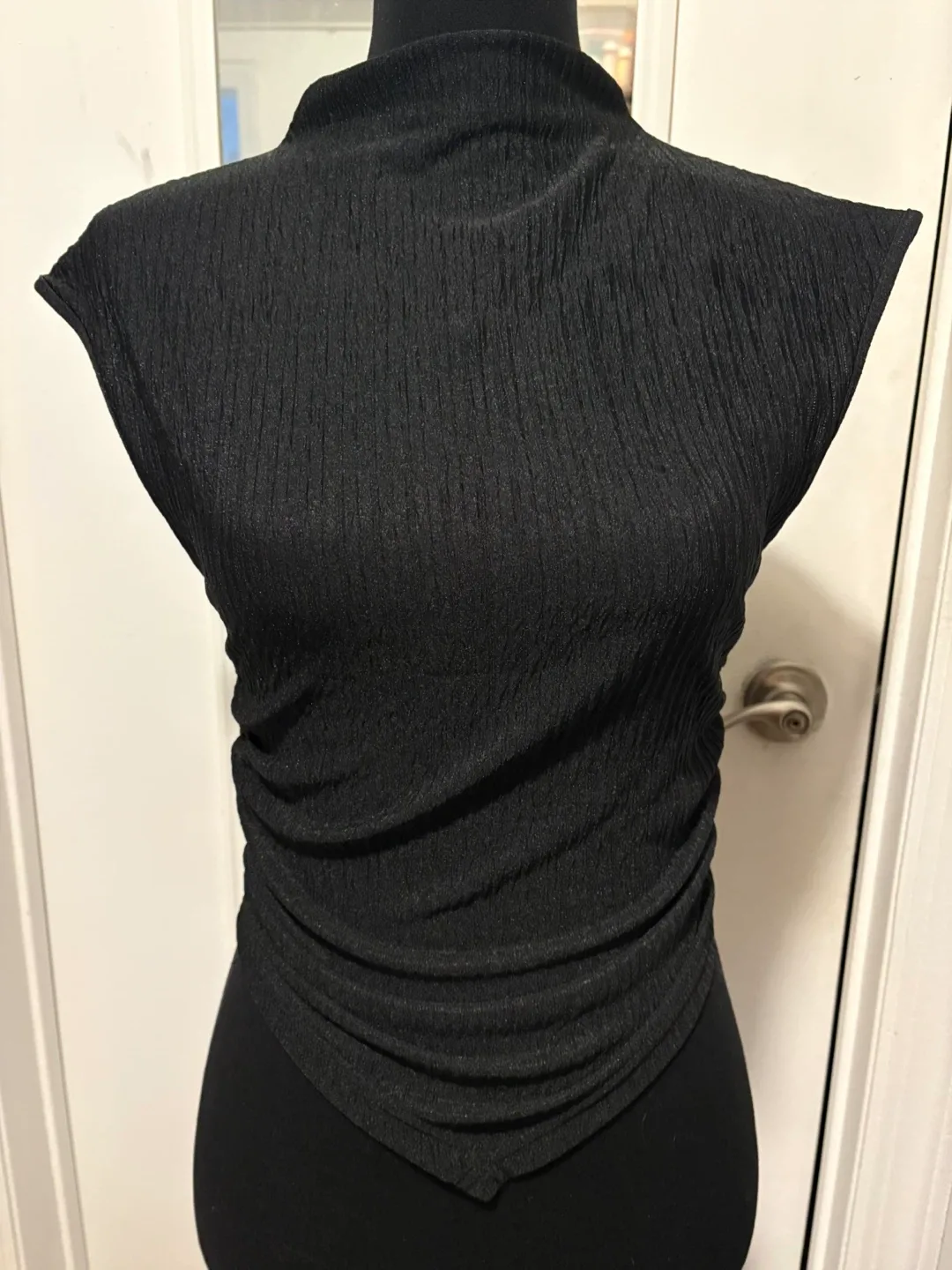 Shein Black Top Size S image indicator(4)