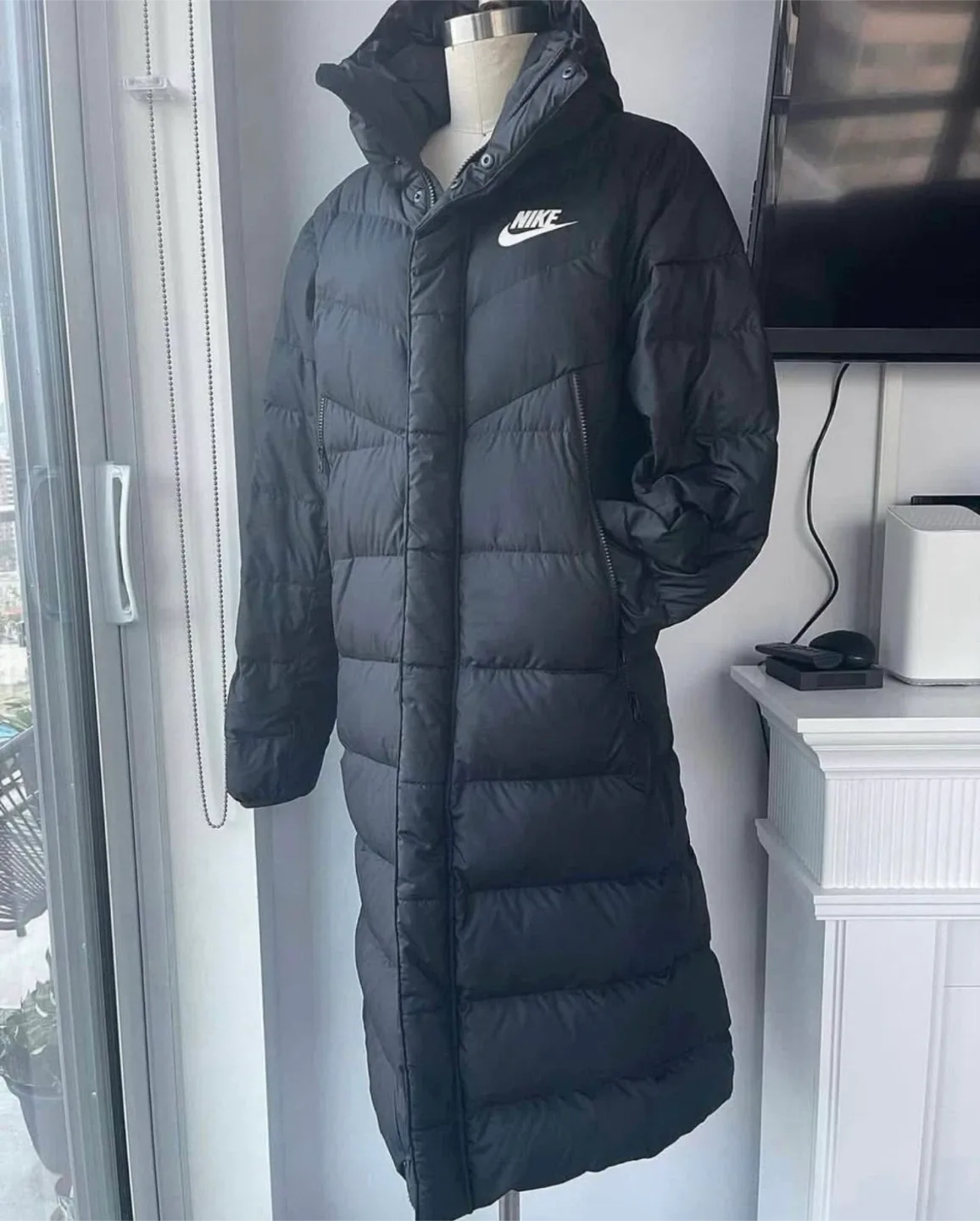 Nike Black down filled winter Puffer Jacket size small