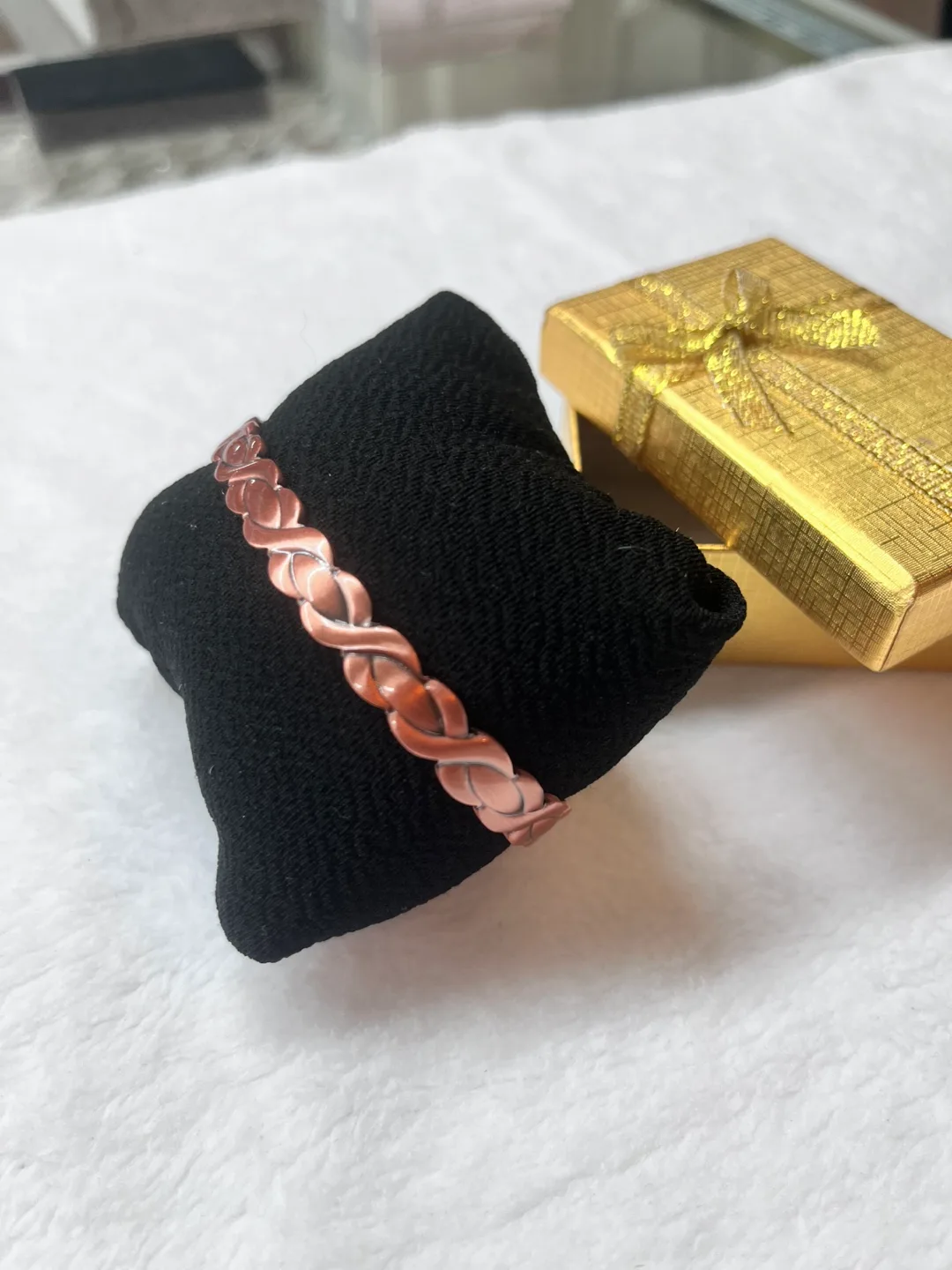 Copper Cobre Braided Bracelet with Magnetic Therapy image indicator(3)