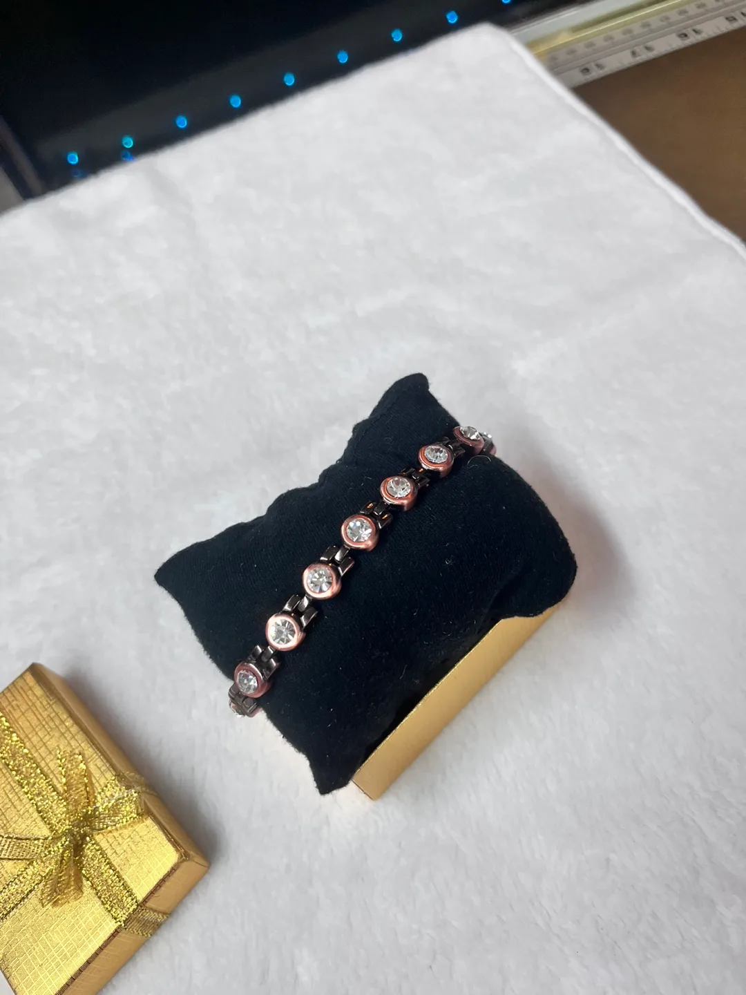 Magnetic Copper Bracelet Cobre image indicator(2)