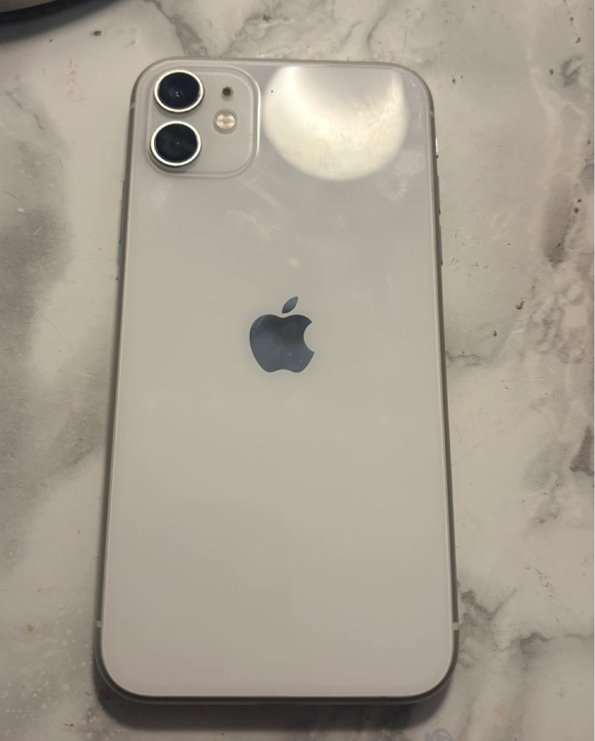 Apple iPhone 11 - White - photo 3