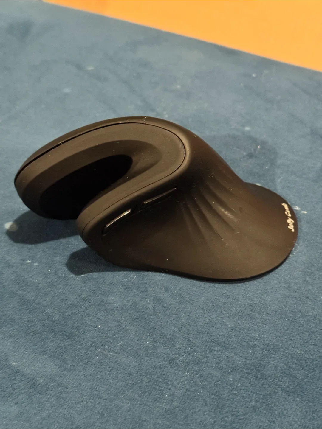 Jelly Comb Ergonomic Vertical Wireless Mouse - Black image indicator(2)