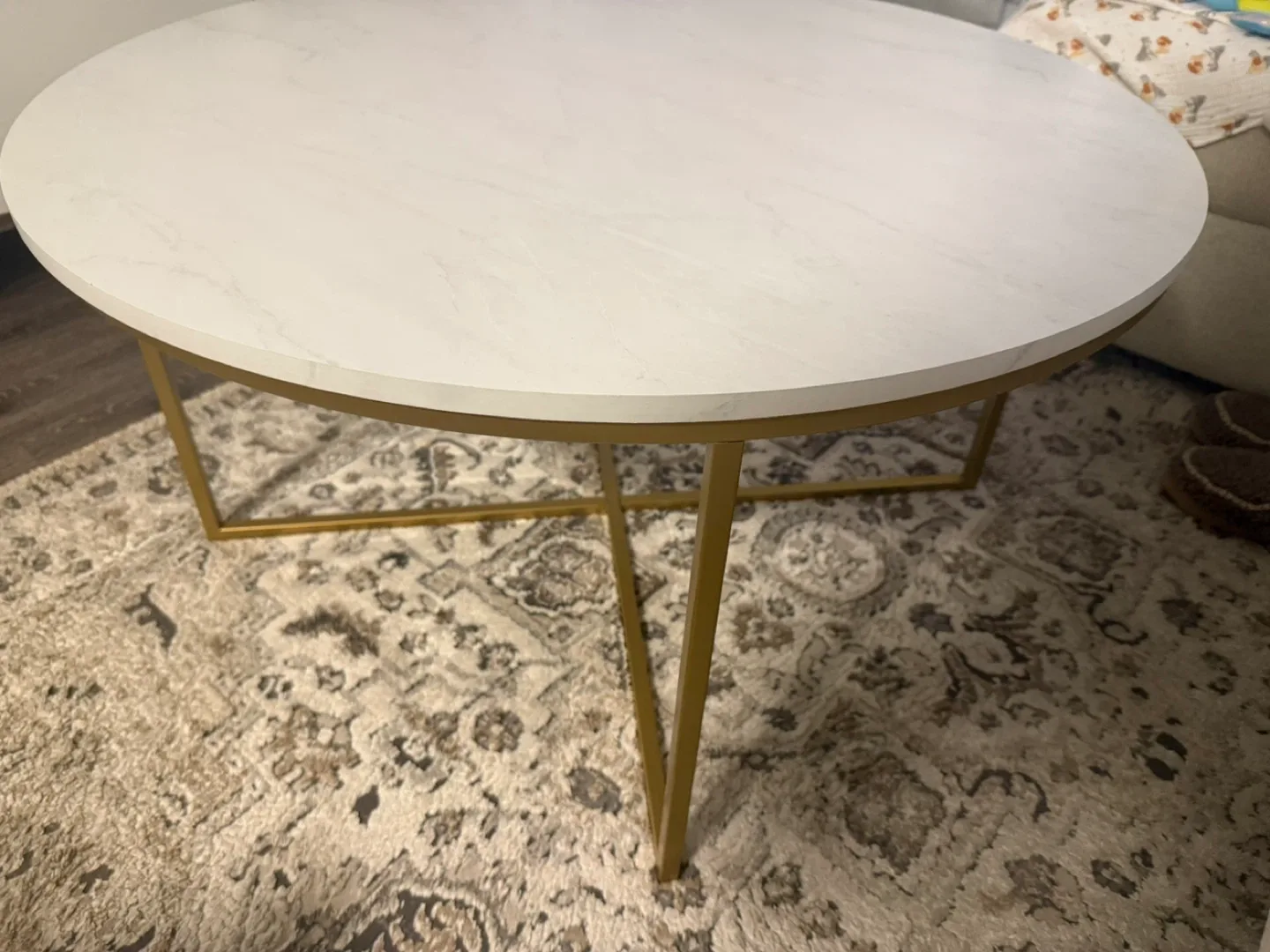 Round White Faux Marble Coffee Table image indicator(5)