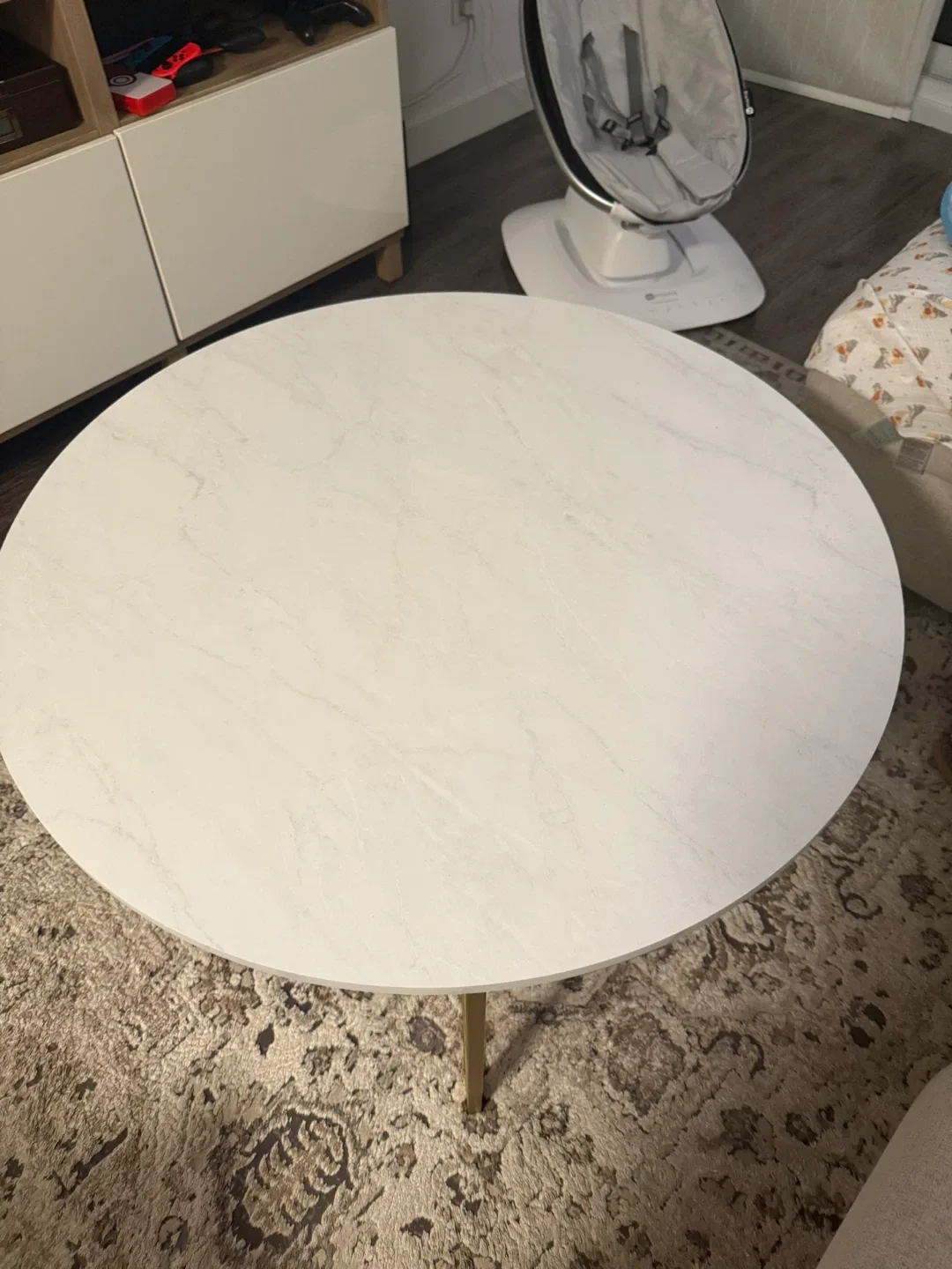 Round White Faux Marble Coffee Table image indicator(2)