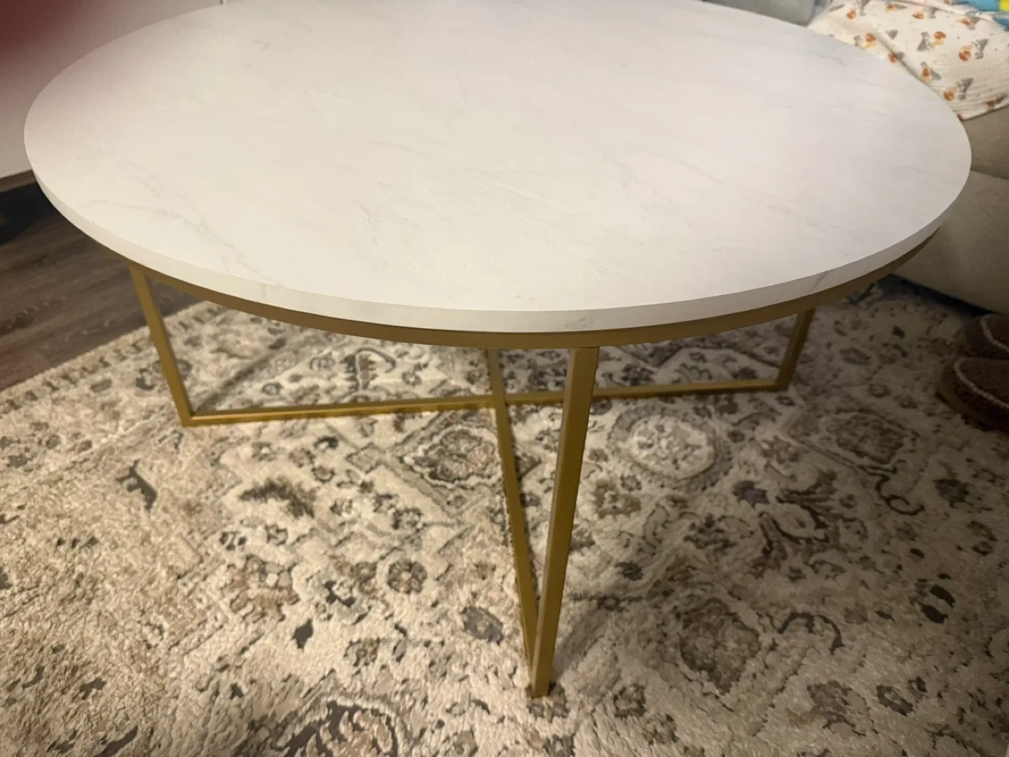 Round White Faux Marble Coffee Table image indicator(4)