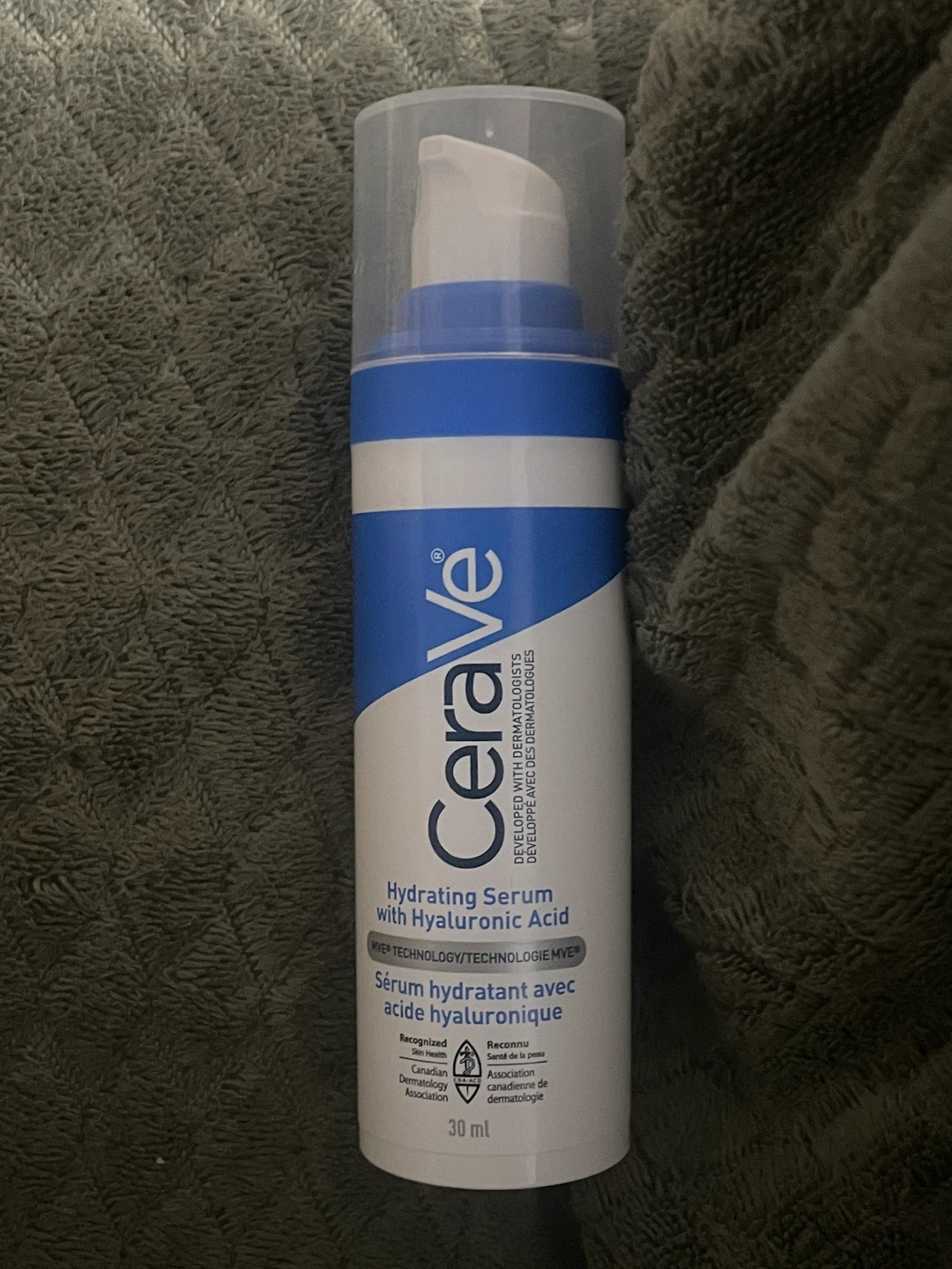 CeraVe Hydrating Serum with Hyaluronic Acid
