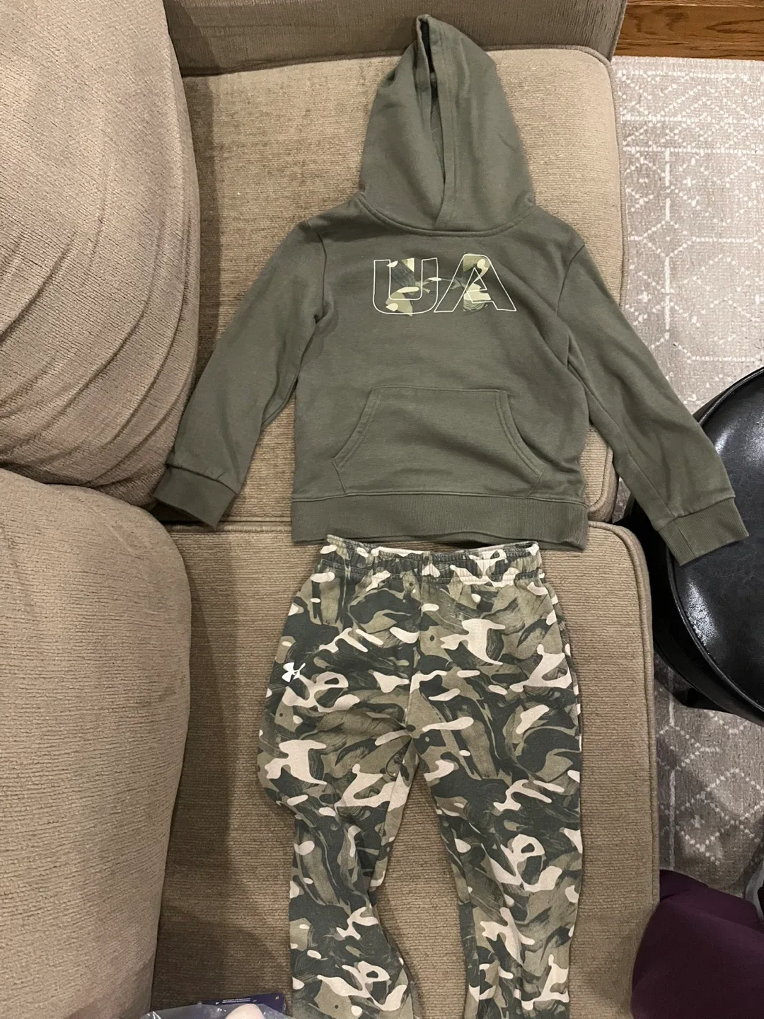 Under Armour Camo Outfit - Size 6