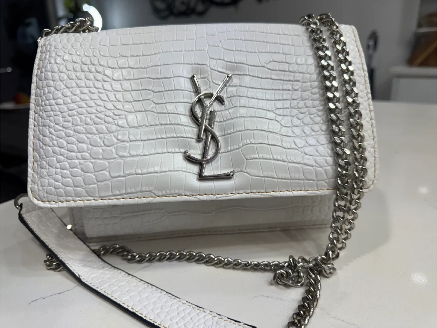 Saint Laurent Black Leather Shoulder Bag image indicator(10)