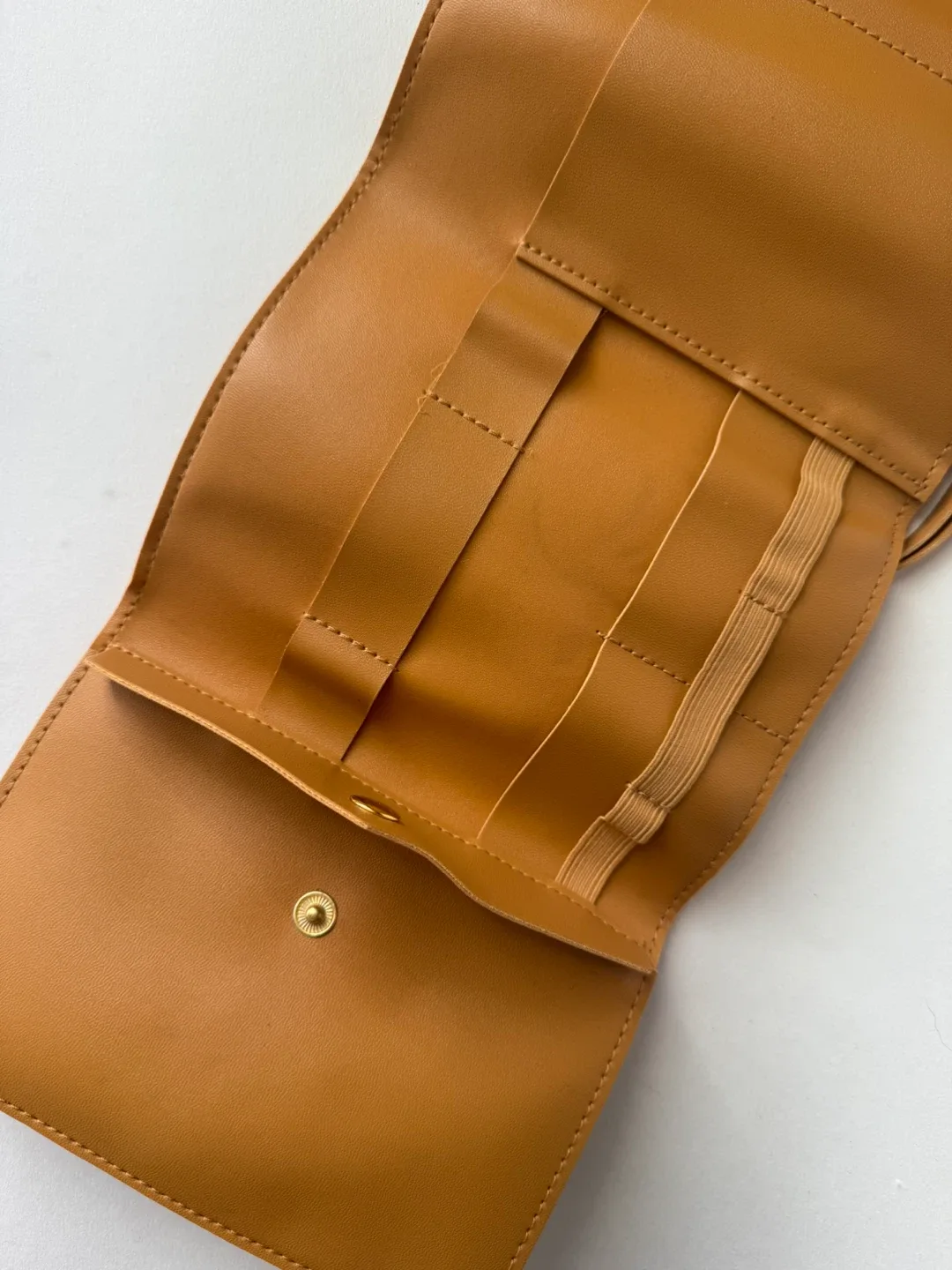 Glass Ladder - Katherine Tech Organizer Vegan Leather image indicator(6)