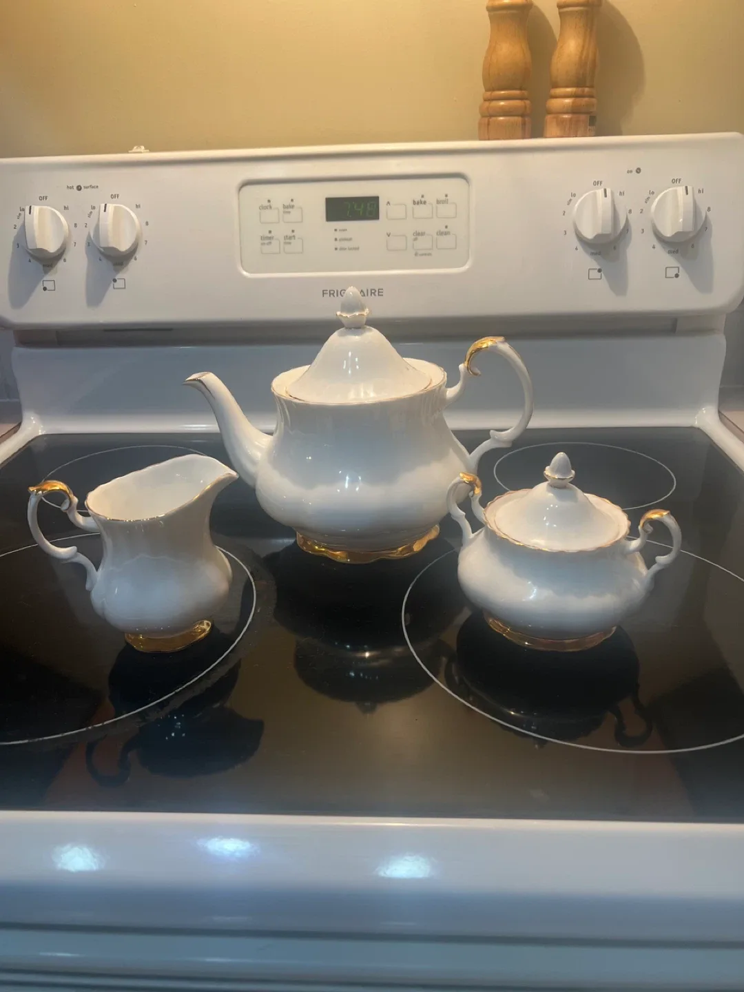 Royal Albert Val D'or Bone China Tea Set