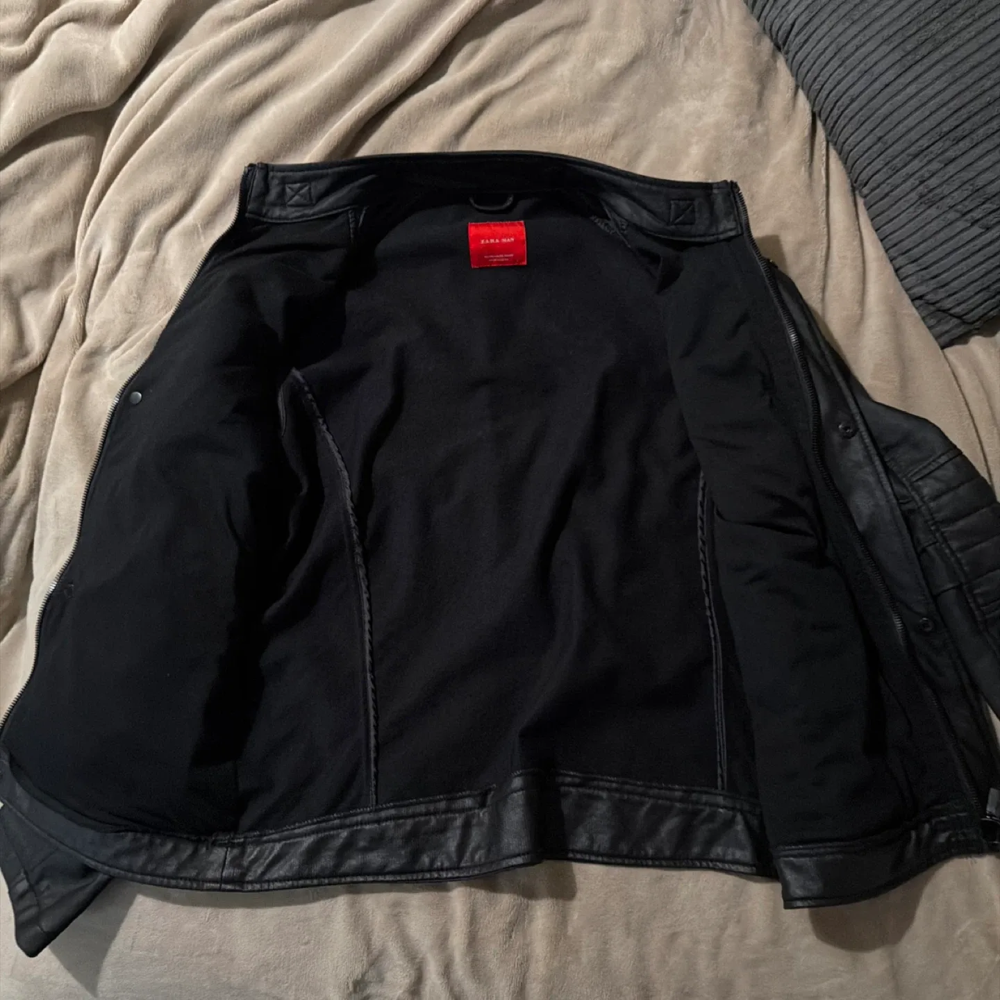 Zara Man Black XXL Jacket image indicator(6)