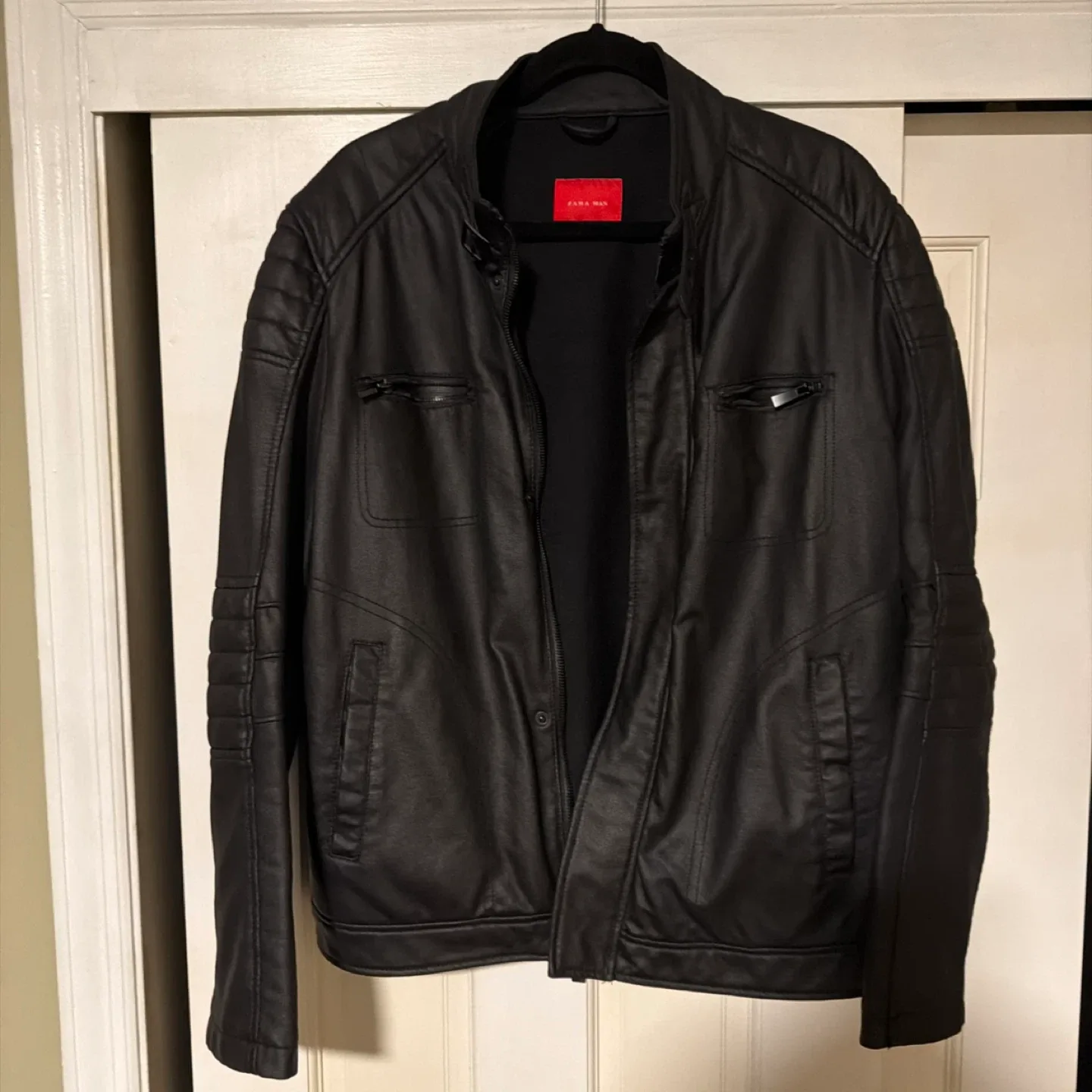 Zara Man Black XXL Jacket image indicator(3)