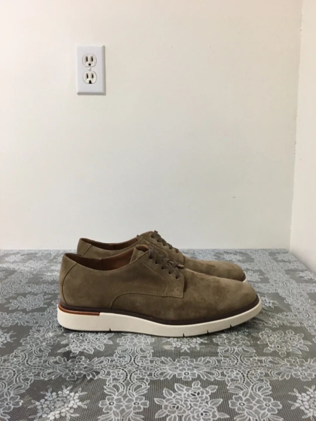 Allen Edmonds Suede Oxfords image indicator(2)