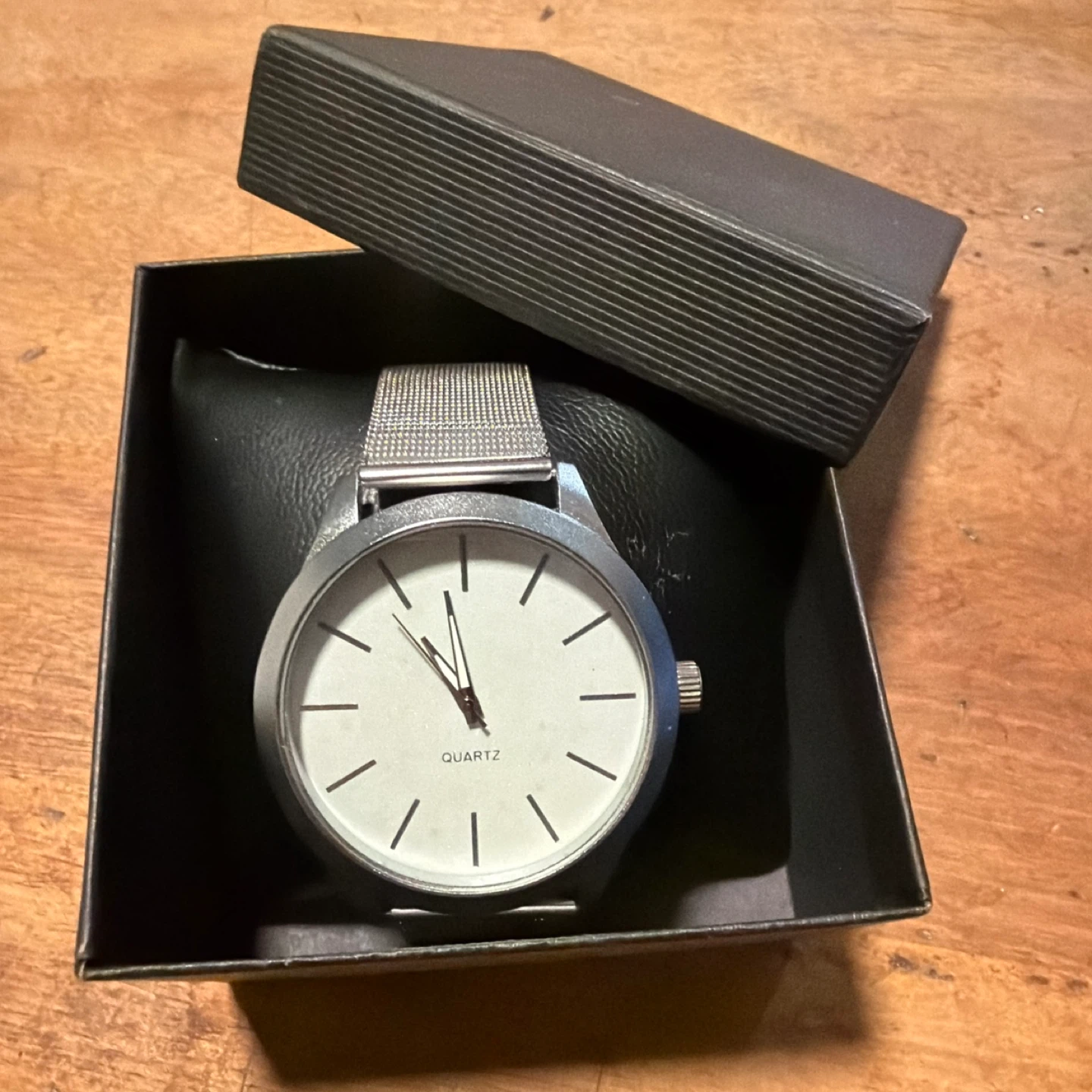 Quartz Watch with Stainless Steel Band - photo 4