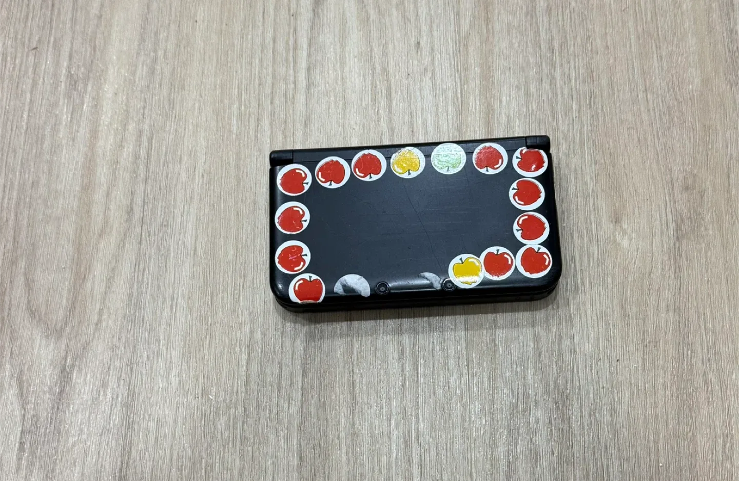 Nintendo 3DS with Game image indicator(3)