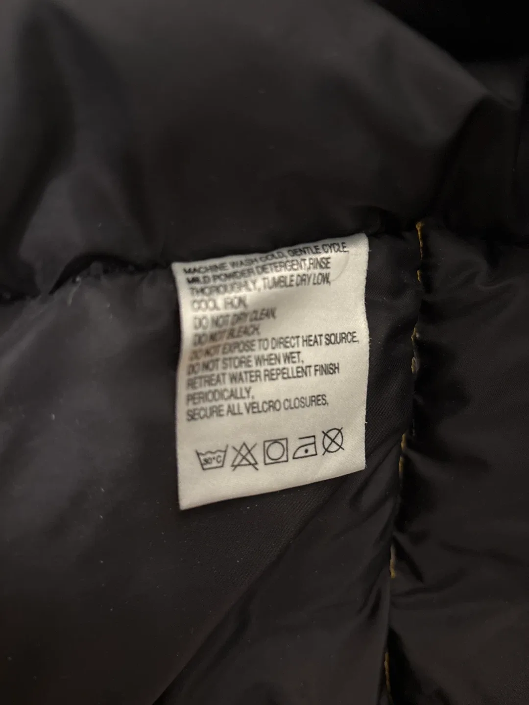 The North Face Goose Jacket - Yellow Size Medium image indicator(4)