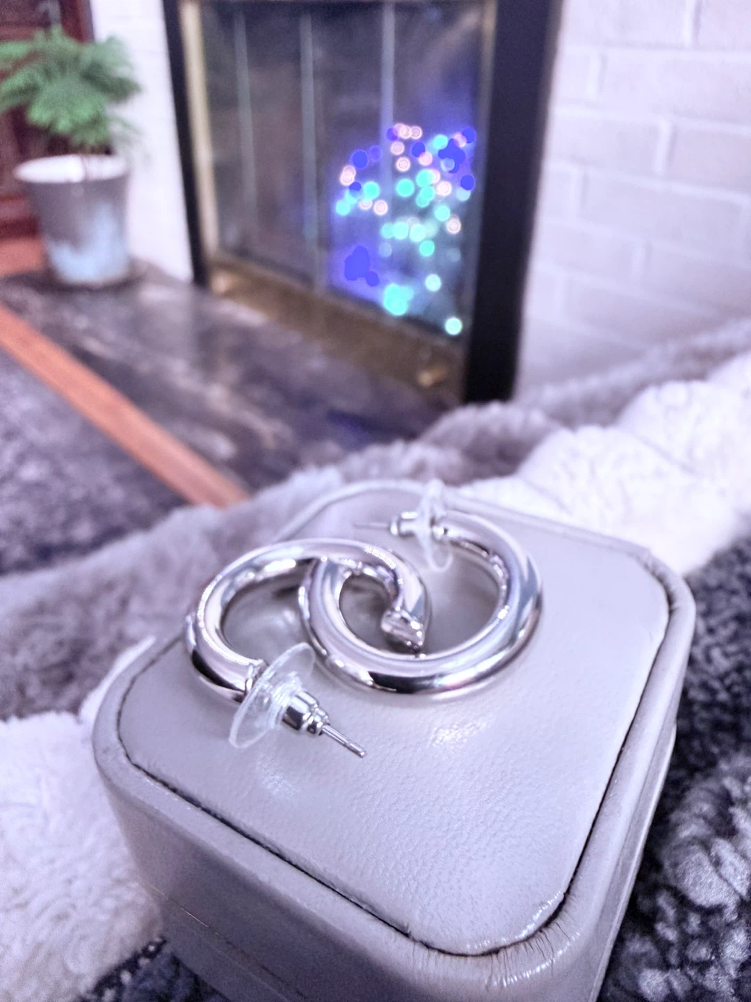 Silver Hoop Earrings - photo 3