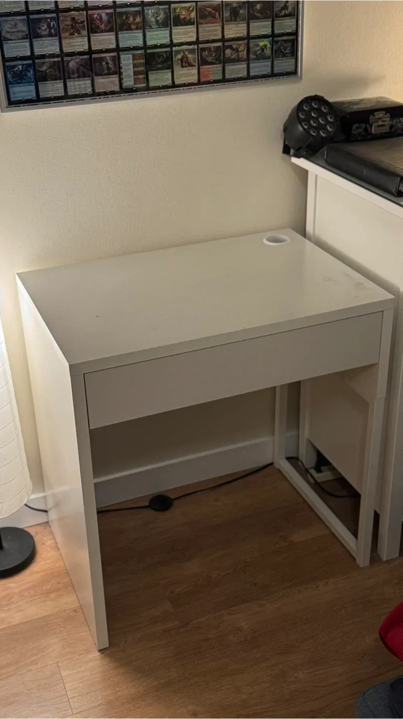 White Desk