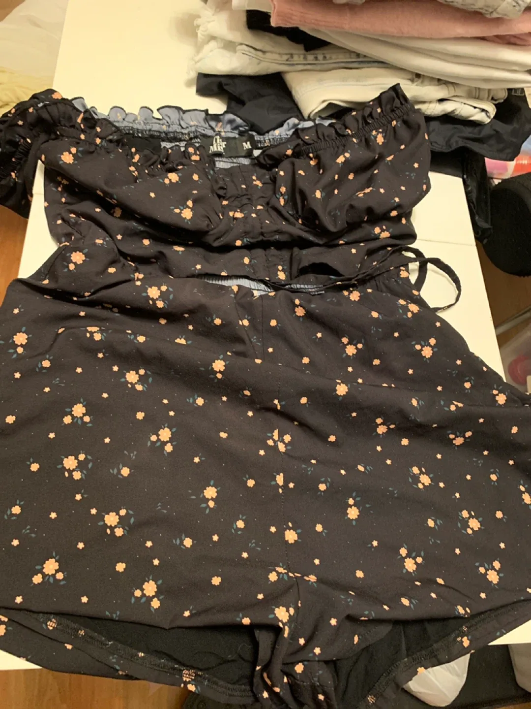 Lot of  women’s clothes, check photos image indicator(6)