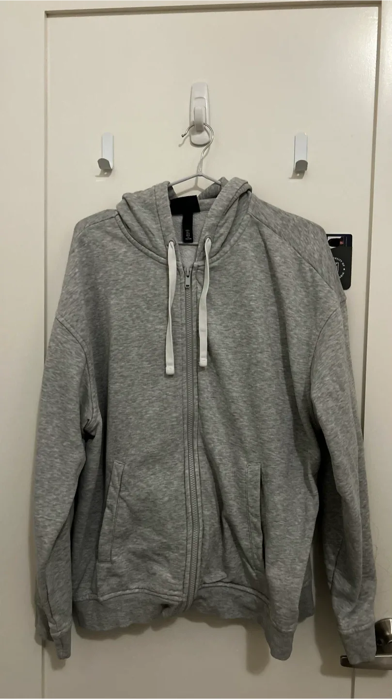 H&M Relaxed Fit Grey Zip-Up Hoodie - L image indicator(4)