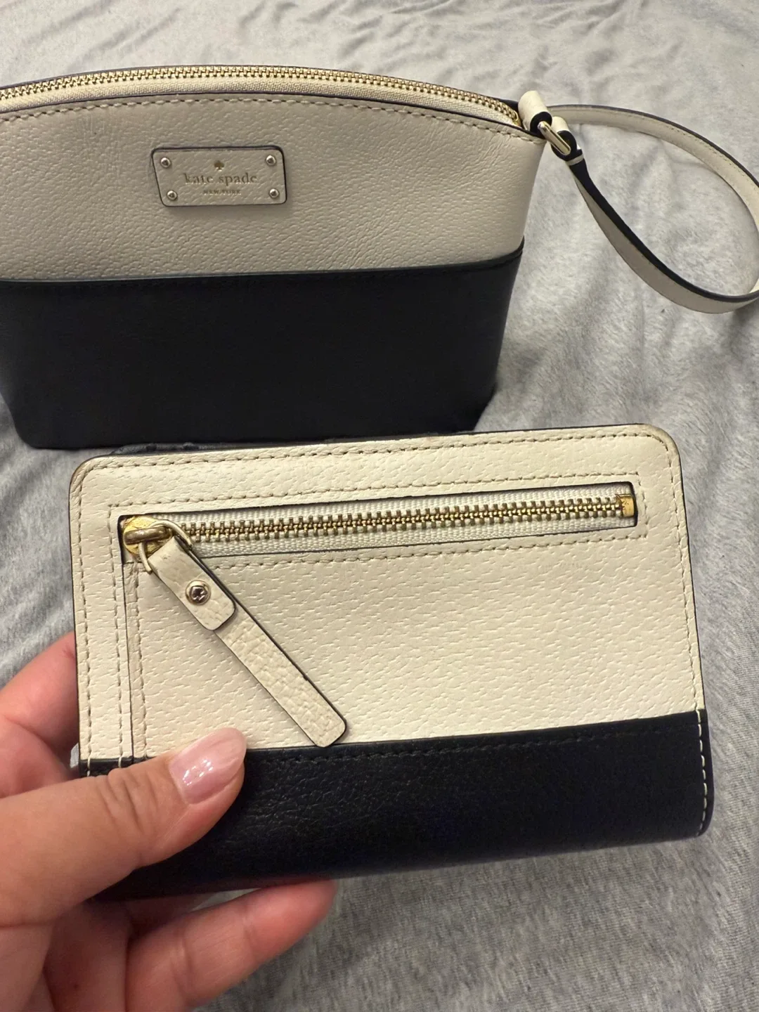 Kate Spade Black & White Crossbody Bag image indicator(7)