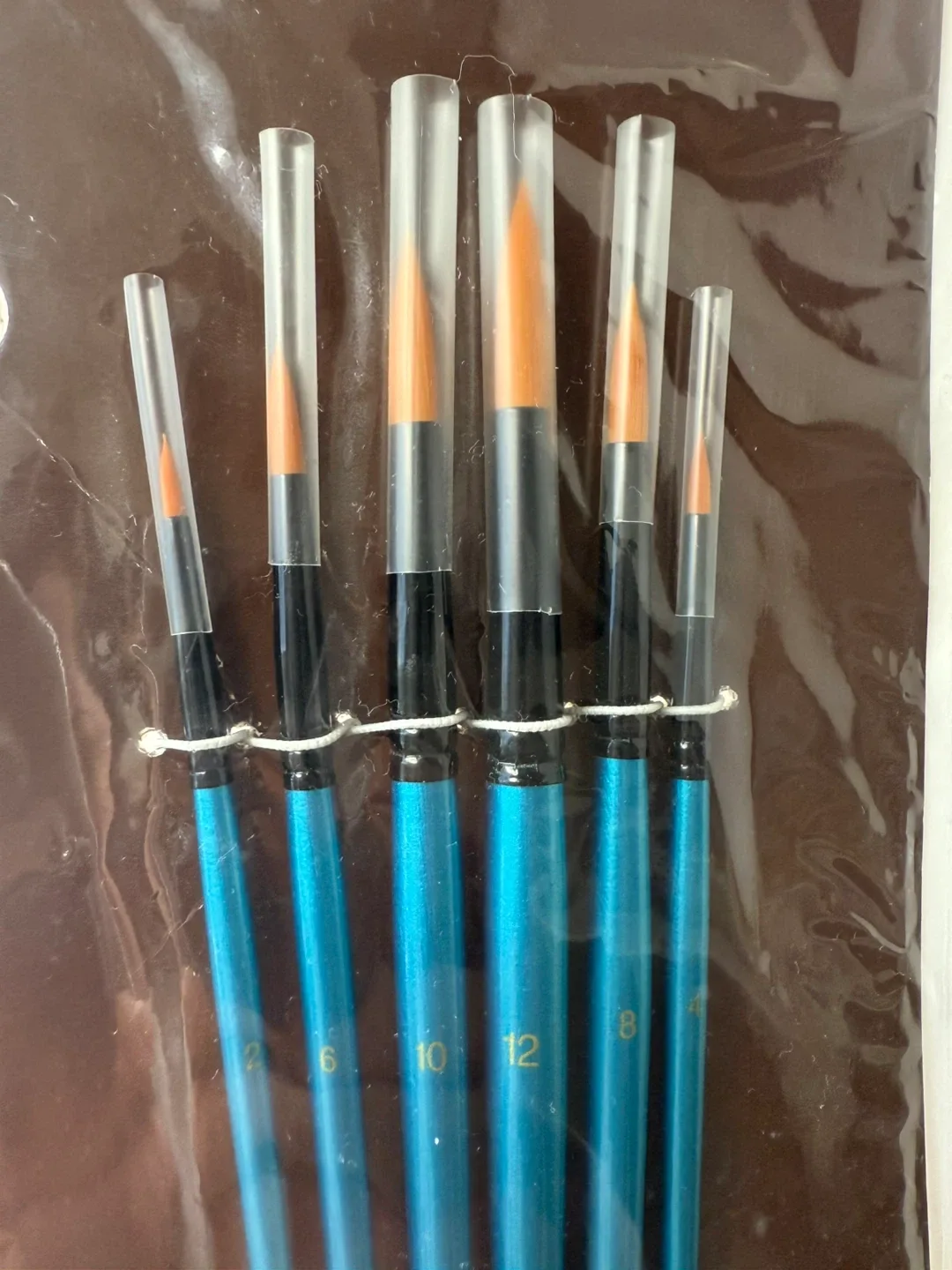 Round synthetic brushes - set of 6 image indicator(2)